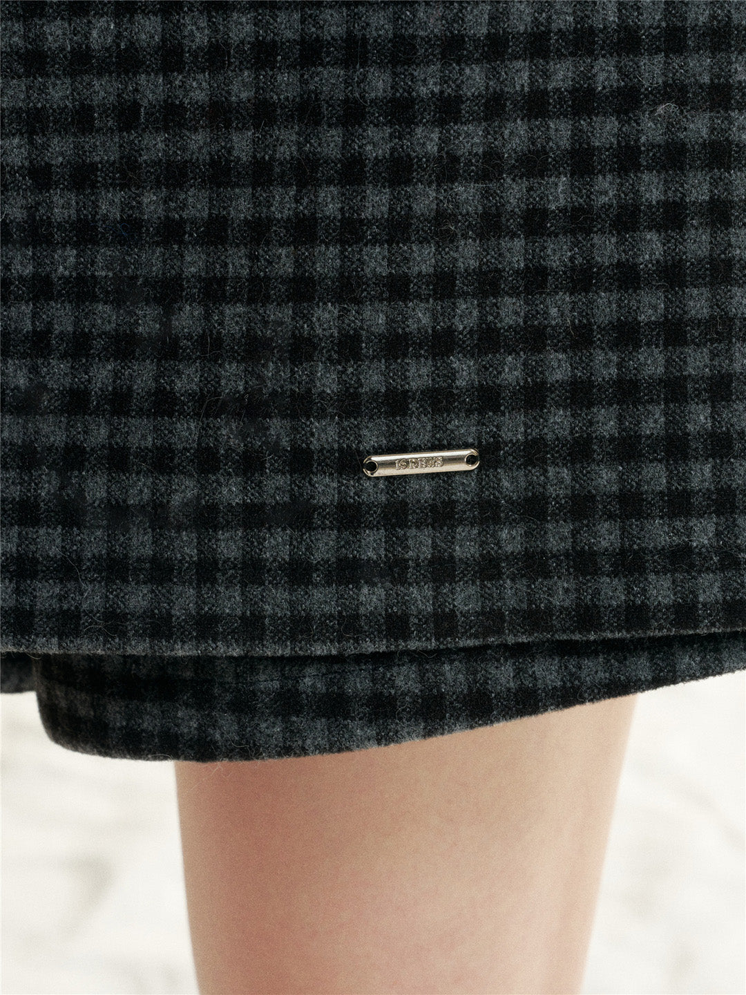 16DEWS 16D25506 Fake two piece woolen skirt