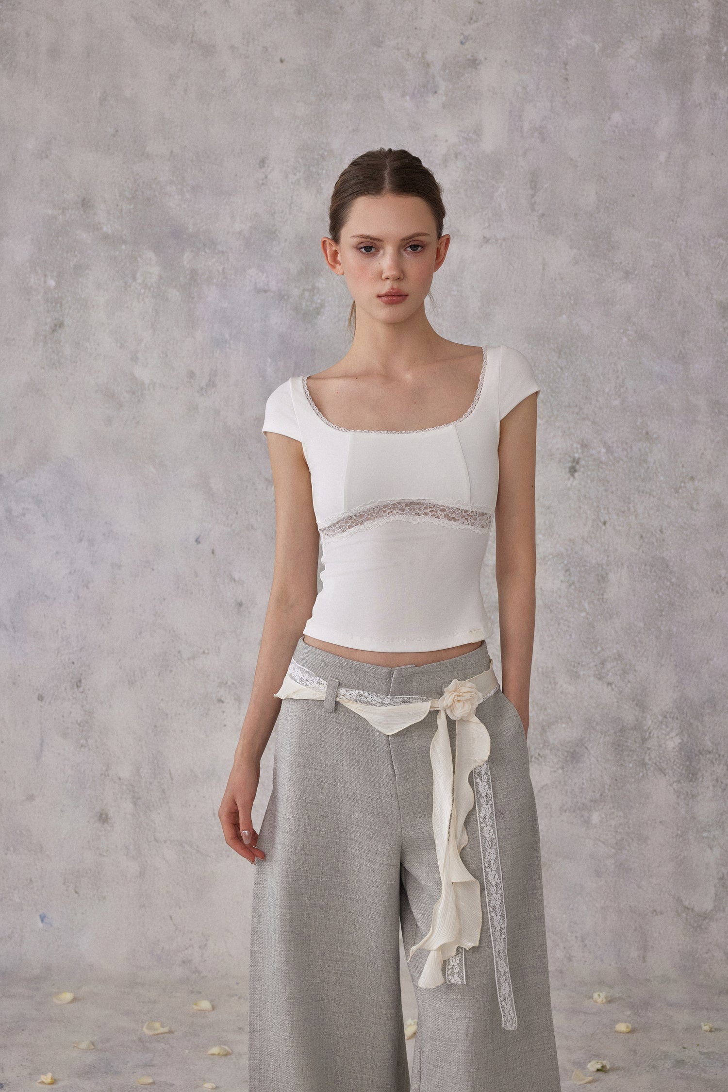 NOMEANSNO N164 Square collar lace top