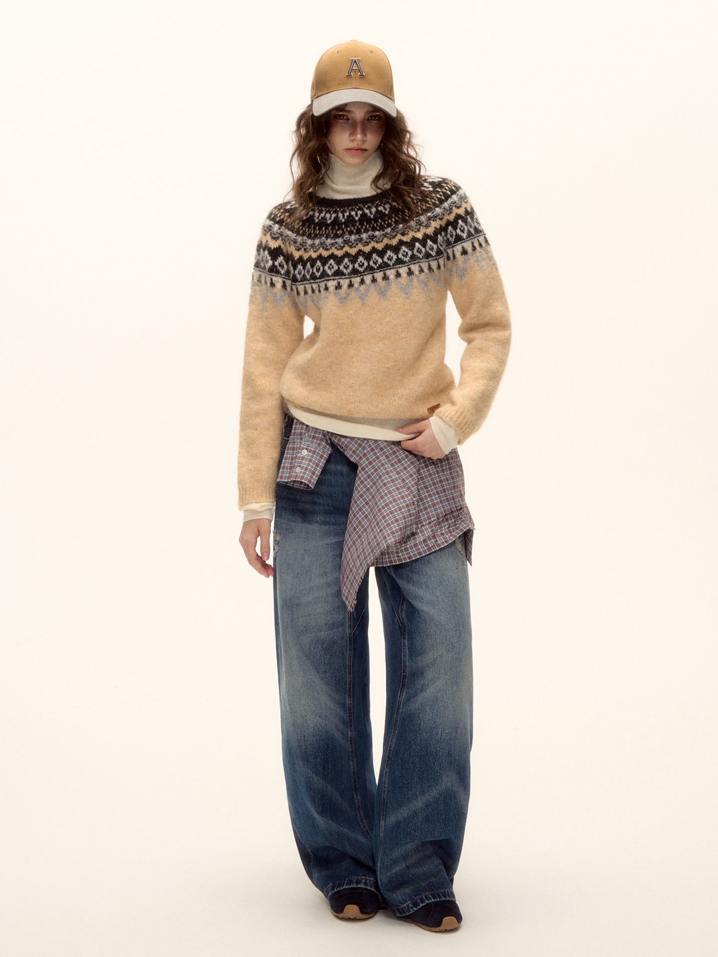 AsGony ASG25513 Ripped water washed curved knife jeans