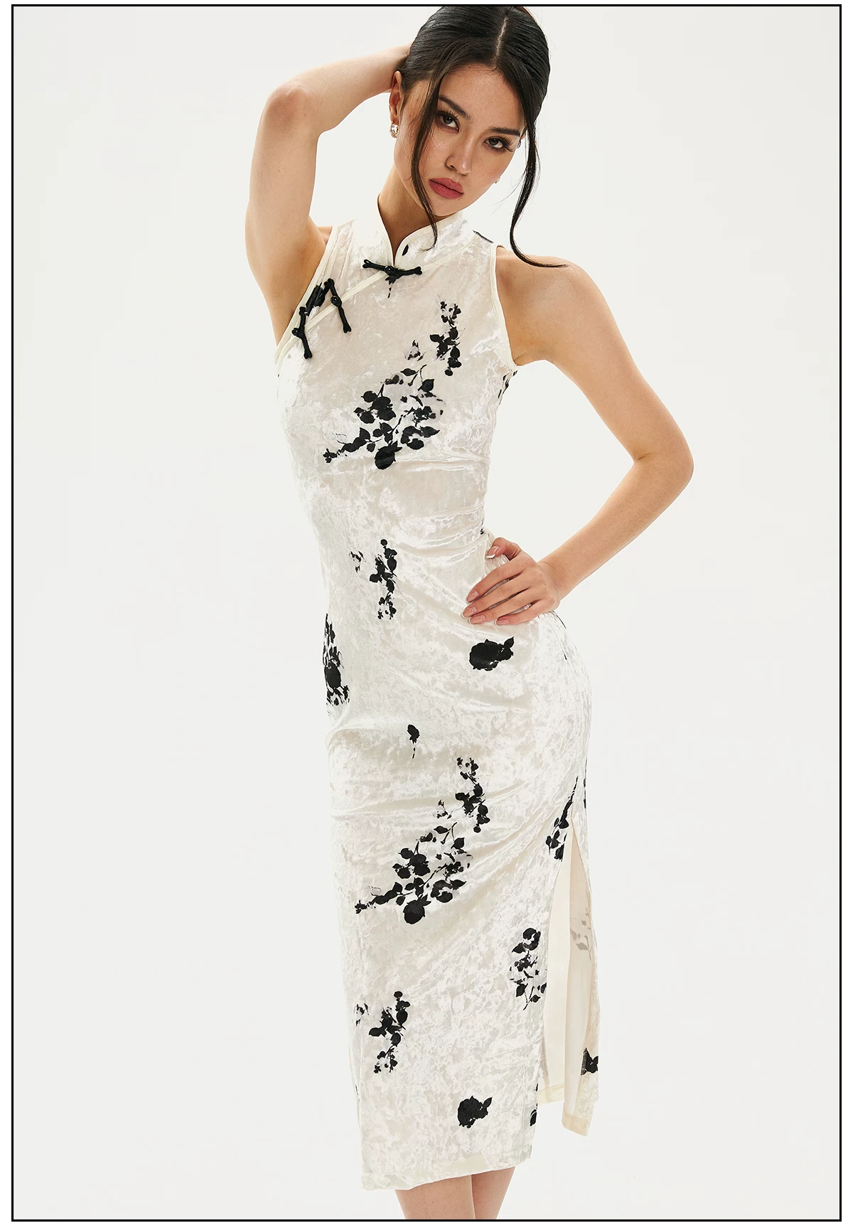 FIND YA WINGS Ink Wash Velvet Midi Cheongsam