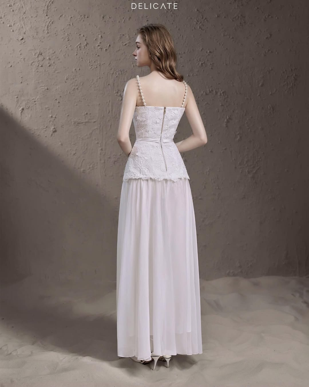 Delicate Pearl halter-neck dress