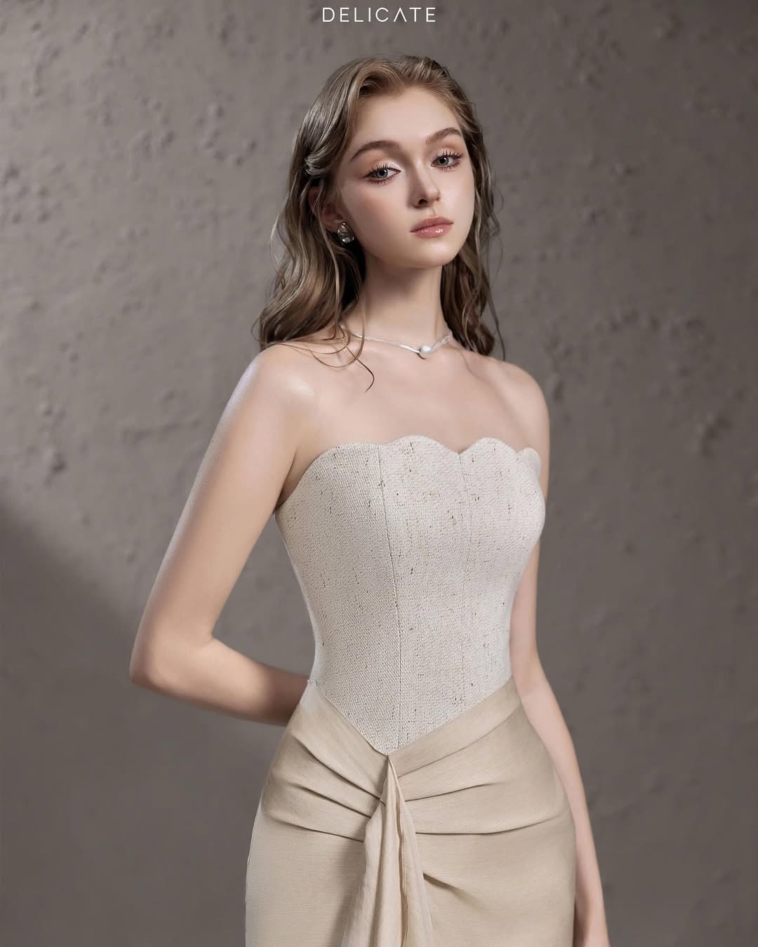Delicate Slit strapless dress