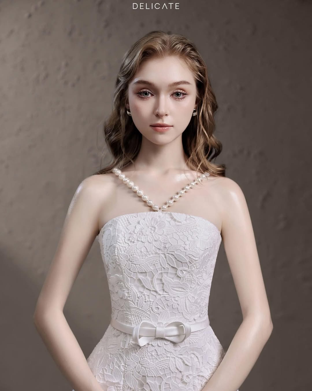 Delicate Pearl halter-neck dress