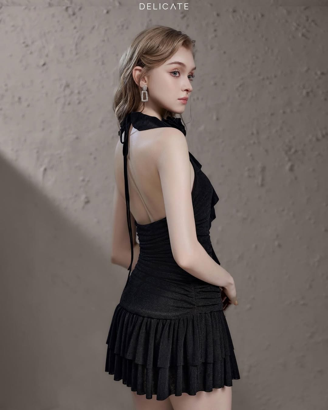 Delicate Black rose V-neck halte dress