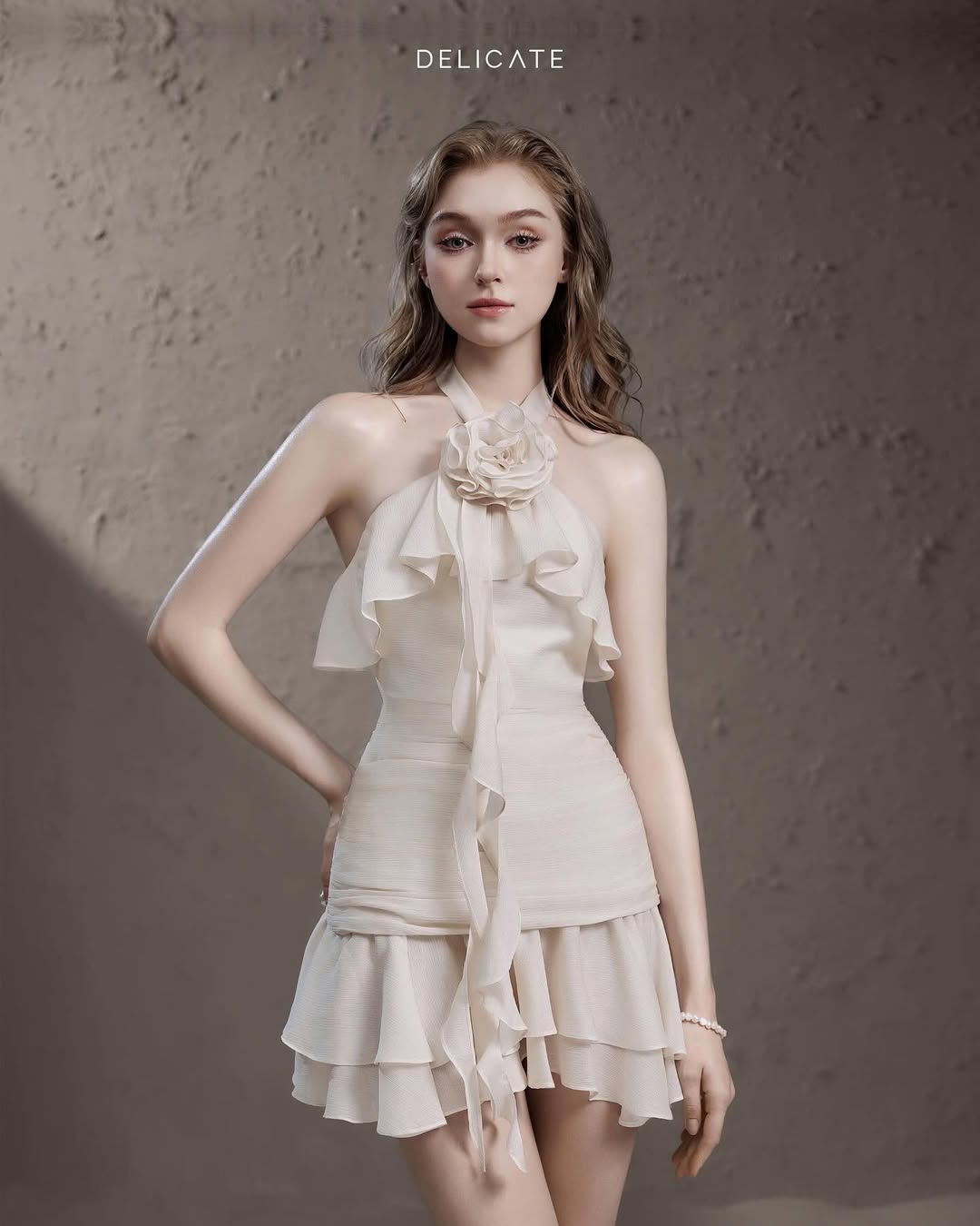 Delicate Rose halter-neck dress