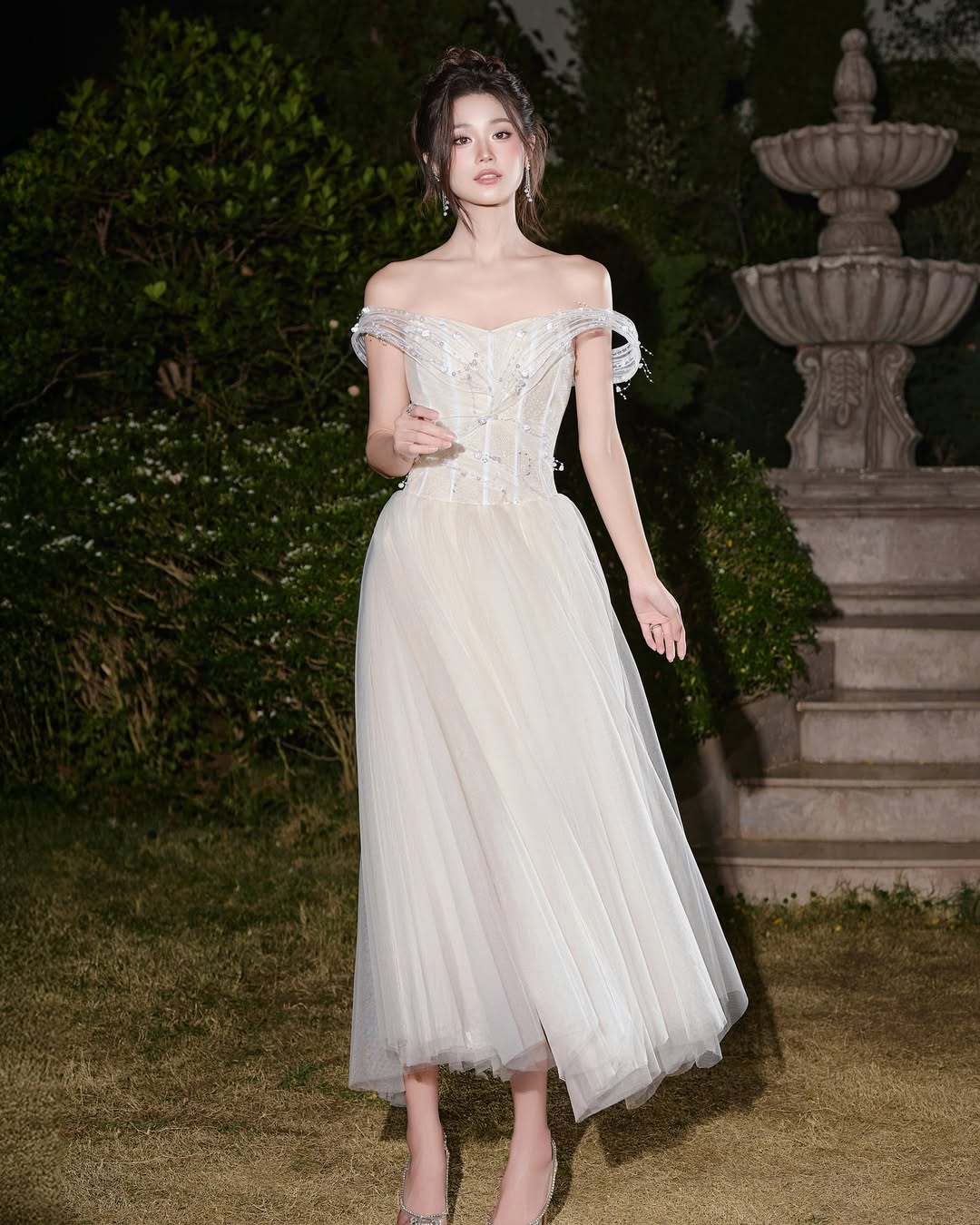 Lovelyn Off-Shoulder corset tulle dress