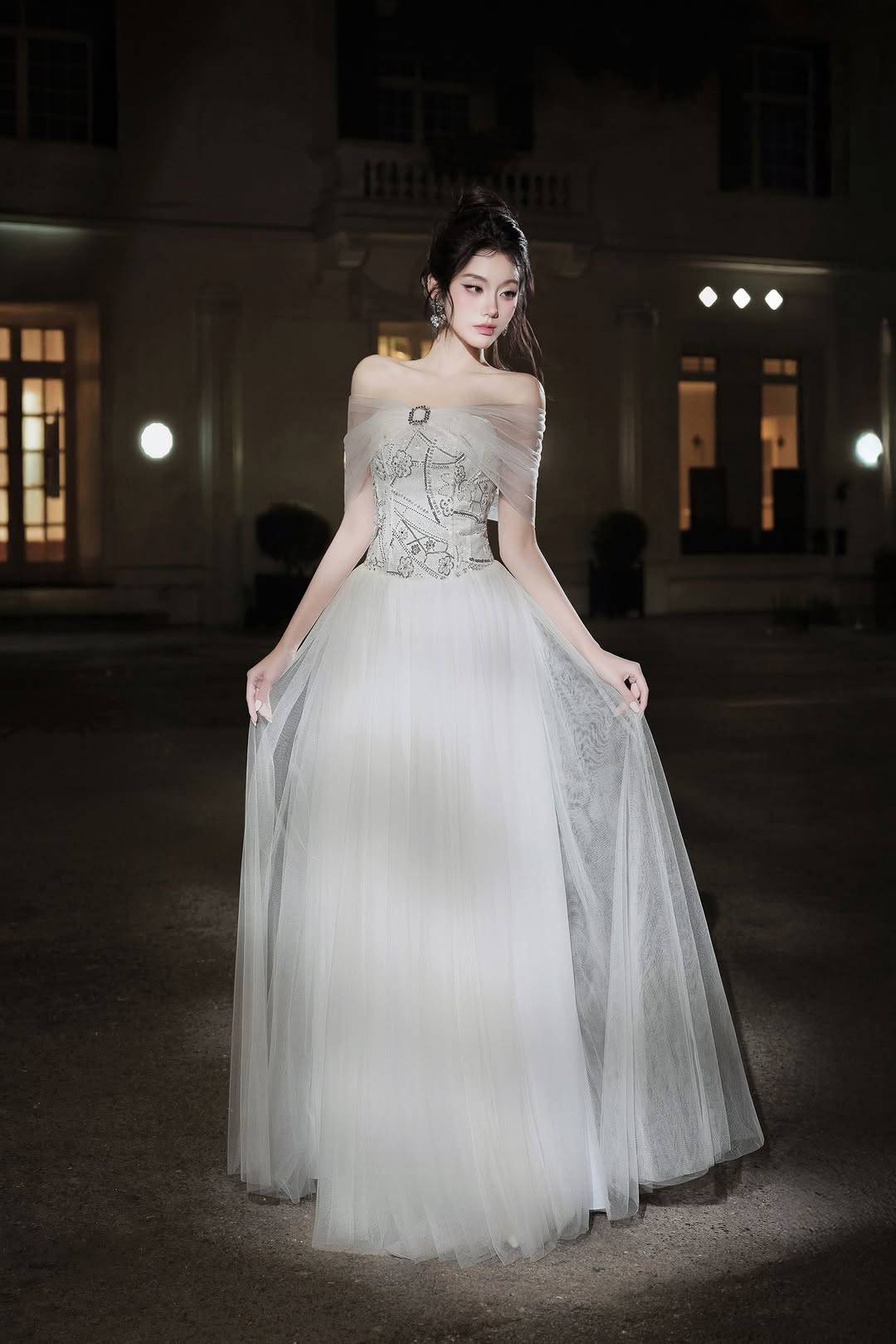 Lovelyn Embroidery off-shoulder tulle dress