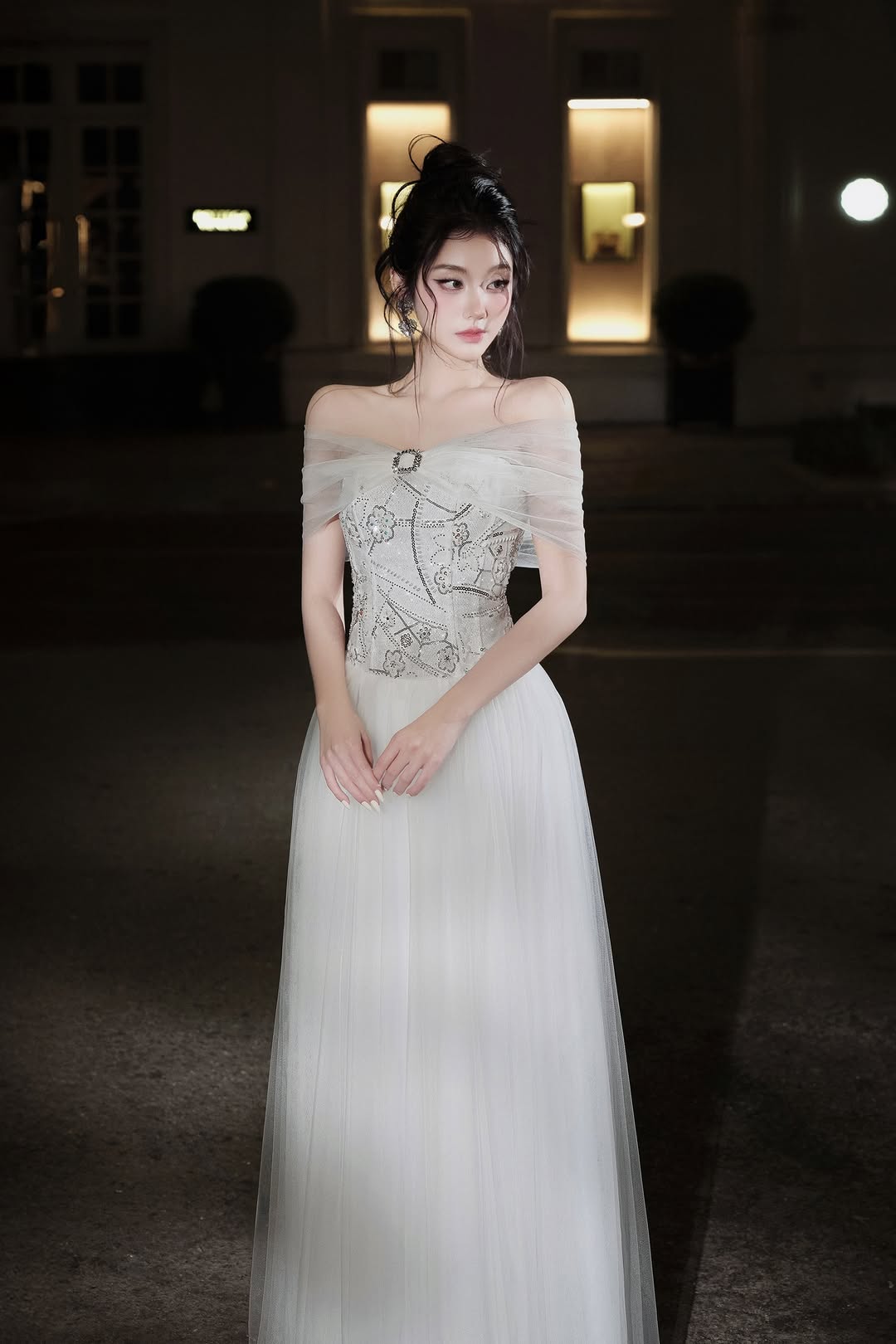 Lovelyn Embroidery off-shoulder tulle dress