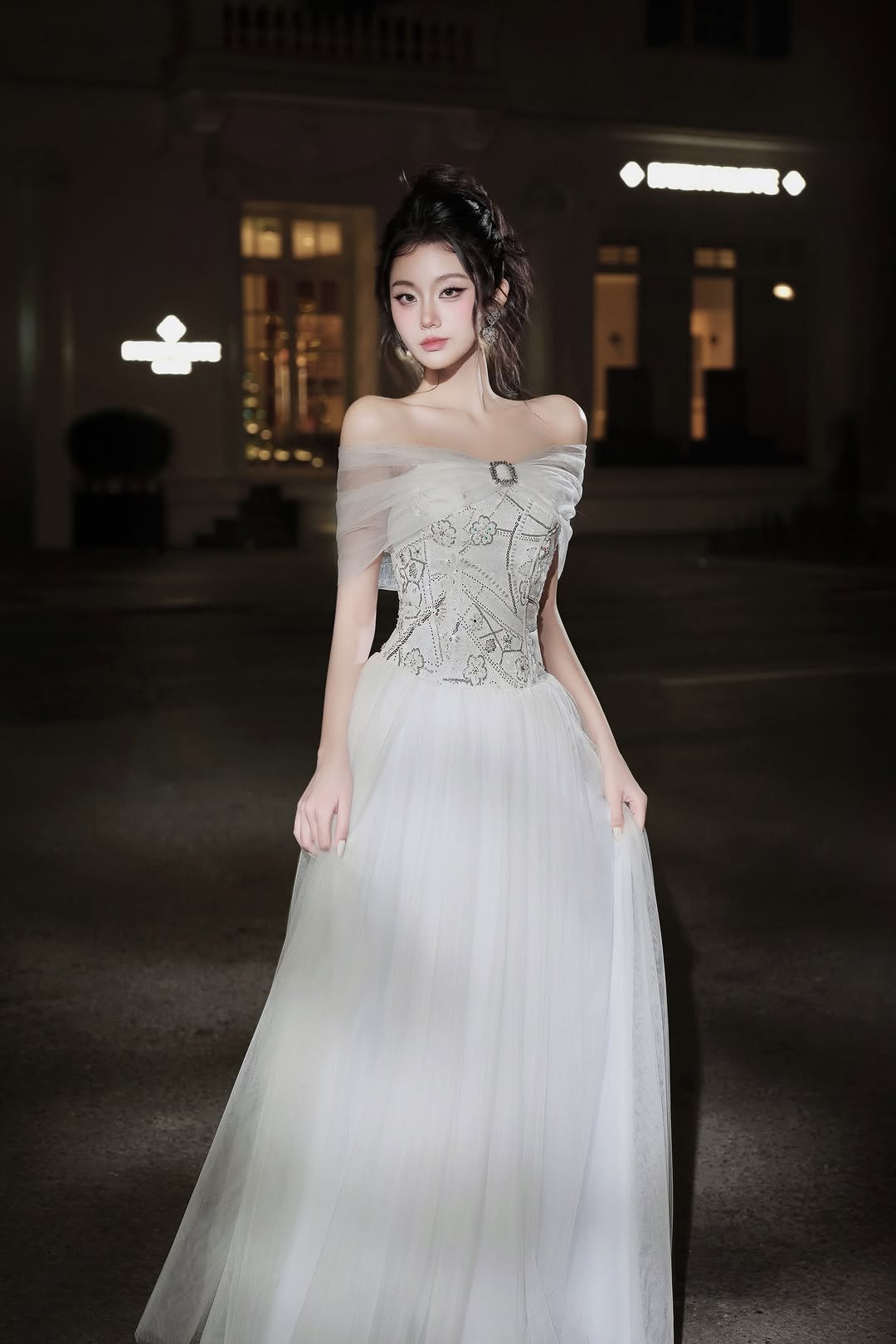 Lovelyn Embroidery off-shoulder tulle dress