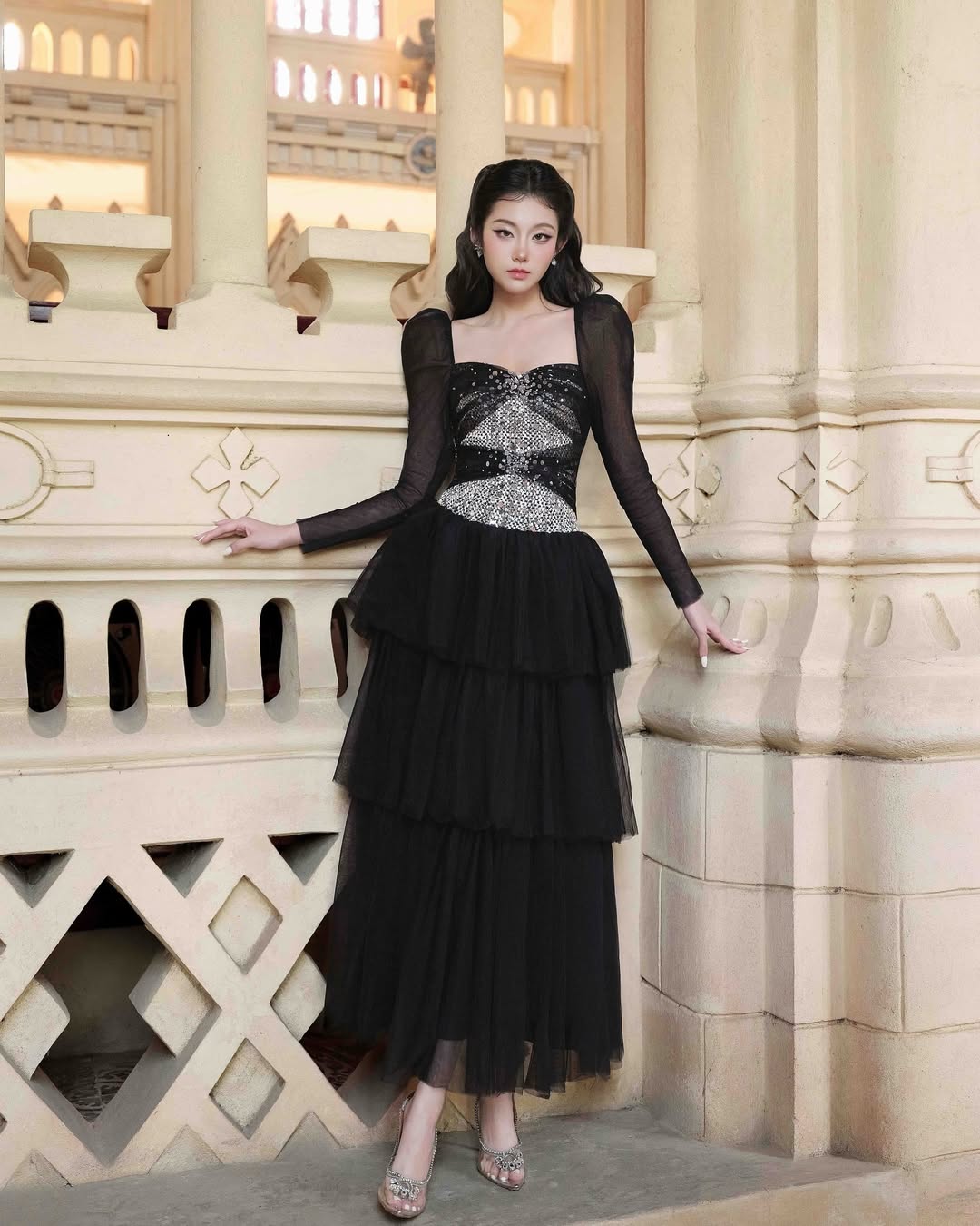 Lovelyn Shining rhinestone tiered dress