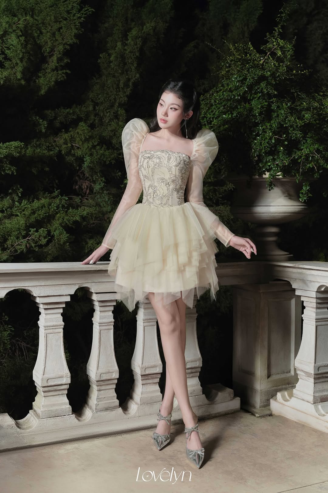 Lovelyn Sequin embroidery puff sleeve dress
