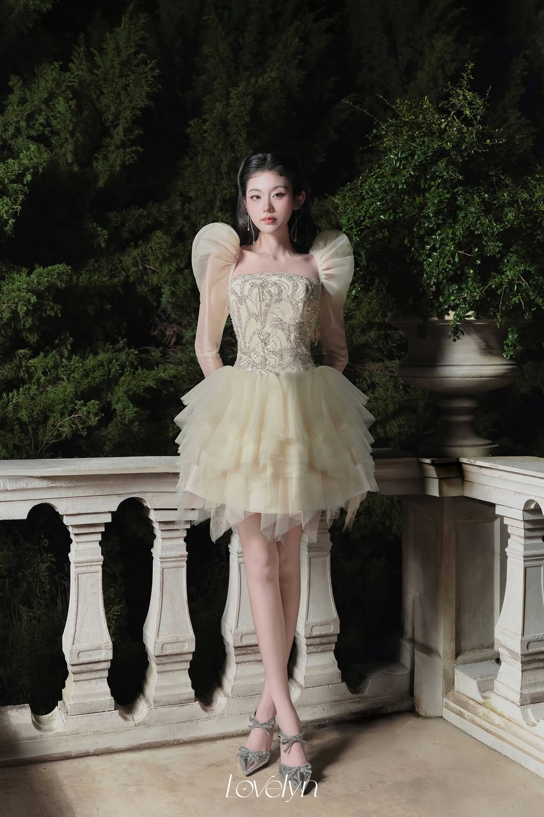 Lovelyn Sequin embroidery puff sleeve dress