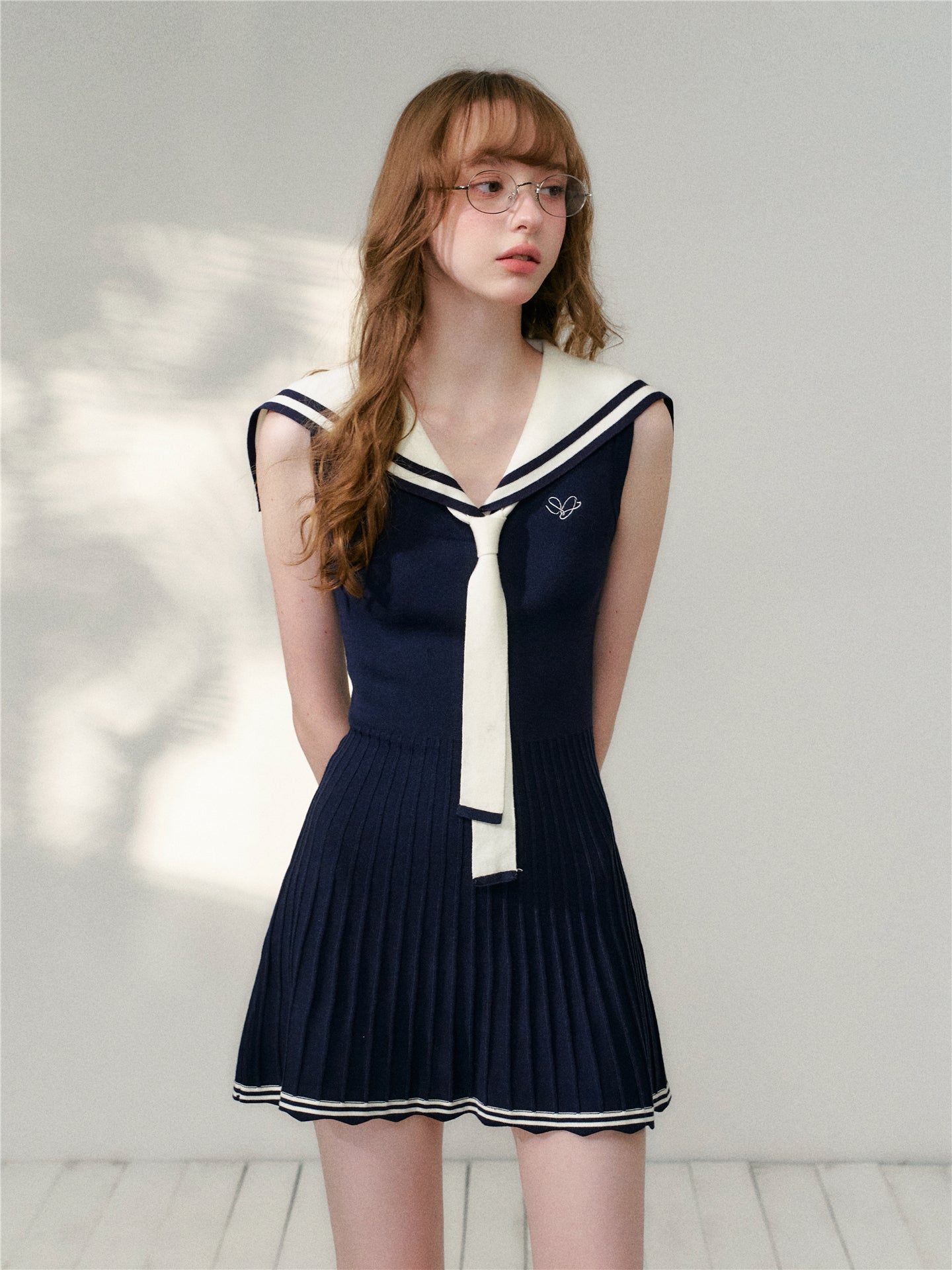 16DEWS 16D26121 Navy collar slim fit sleeveless A-line dress