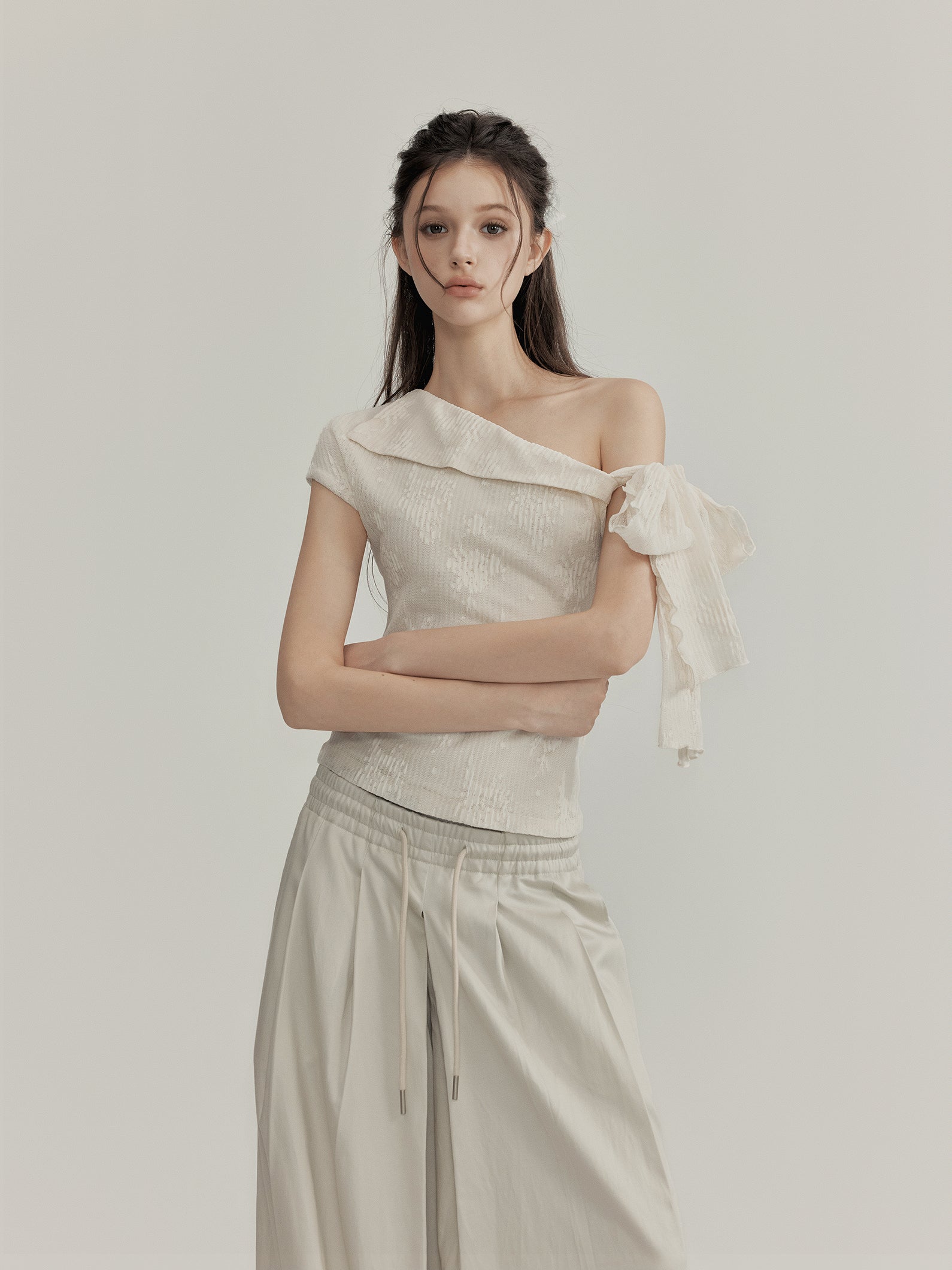 NOMEANSNO IN-STOCK N125 Slanted shoulder strap lace top