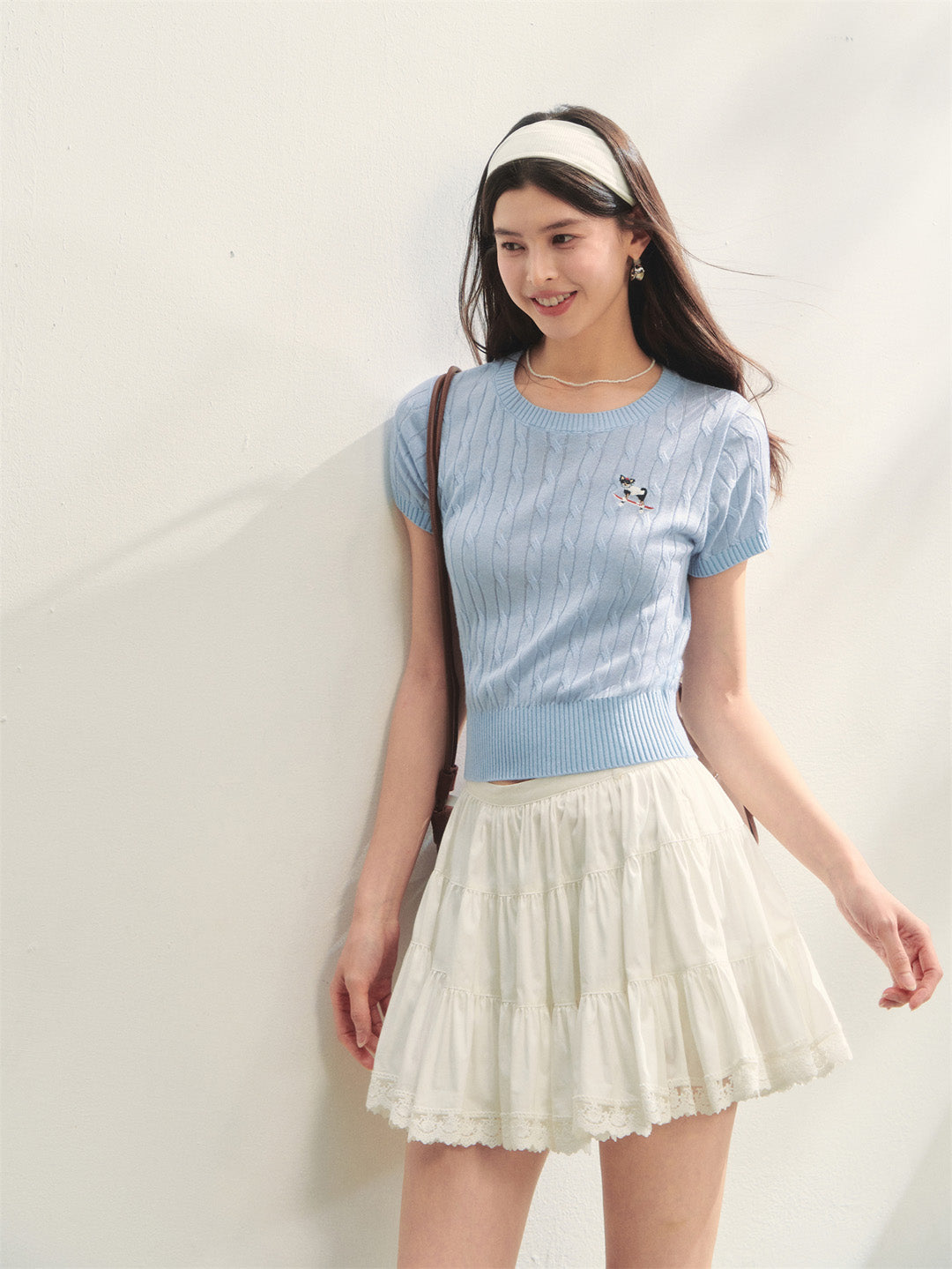 AsGony ASG25296 Skateboarding Dog Embroidery Knitted Short Sleeve Top