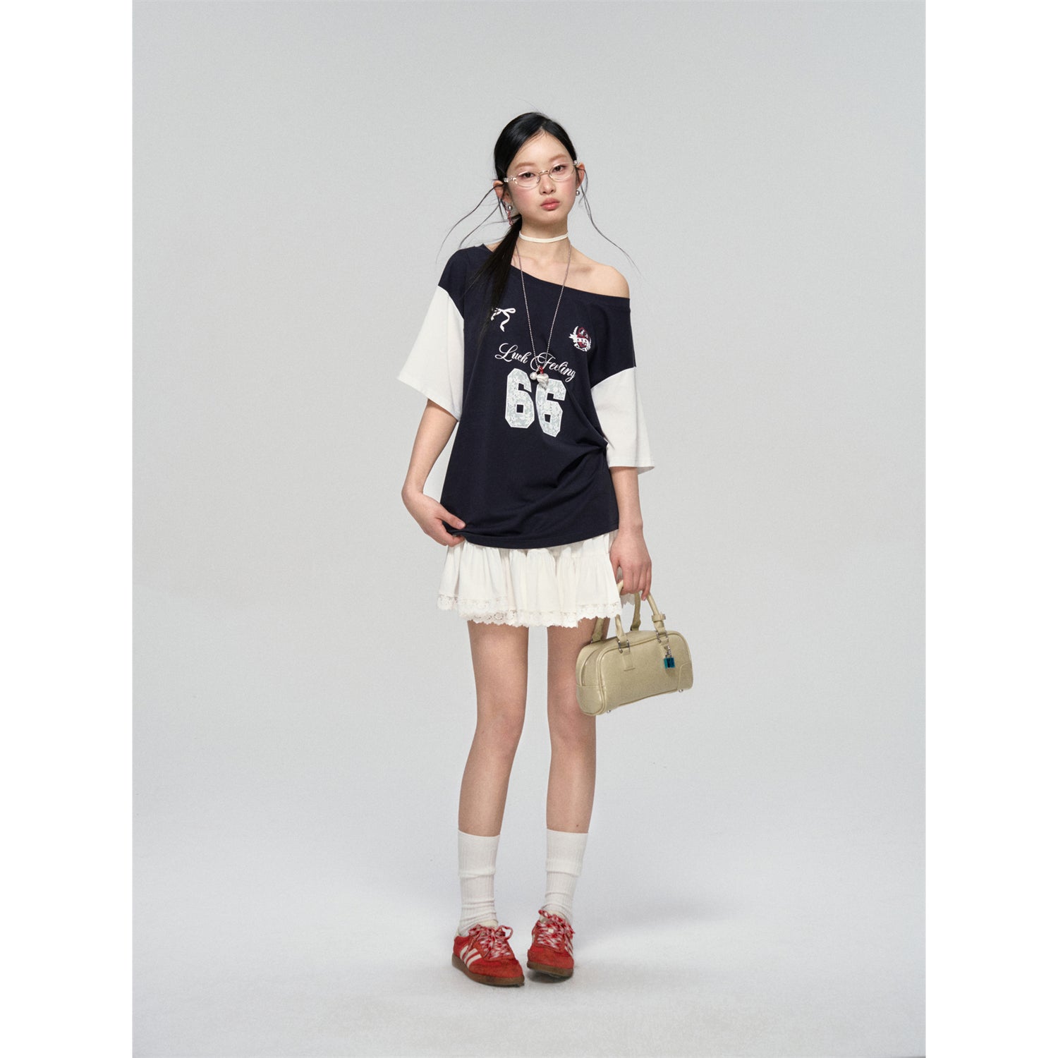 AsGony ASG25084 Off shoulder lace printed knitted T-shirt