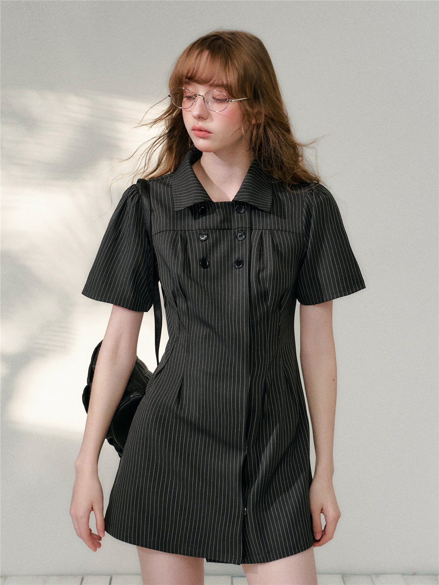 16DEWS 16D26092 Striped waist cinched shirt dress
