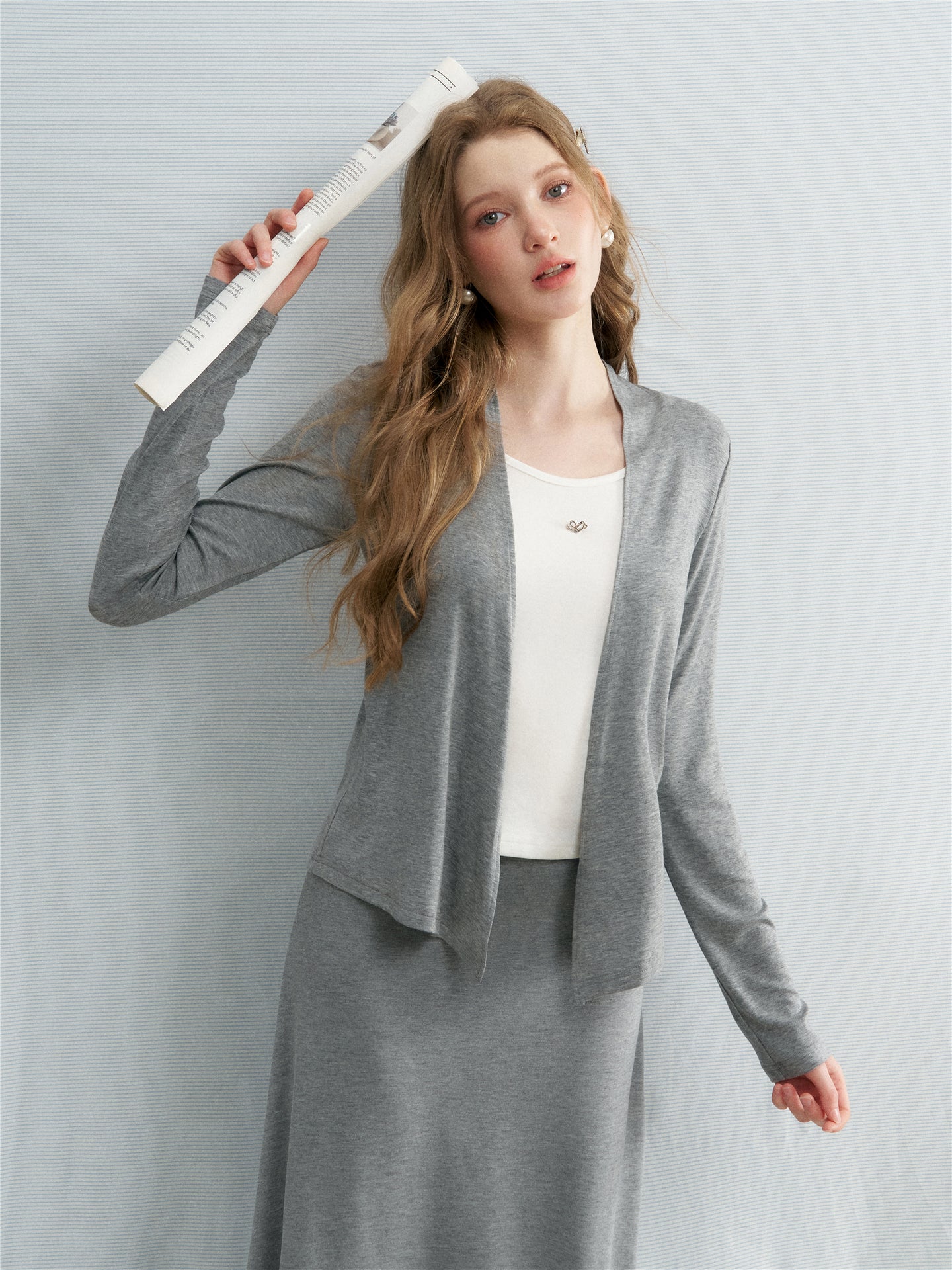 16DEWS 16D26037&16D26038 Fake two knitted round neck cardigan + skirt