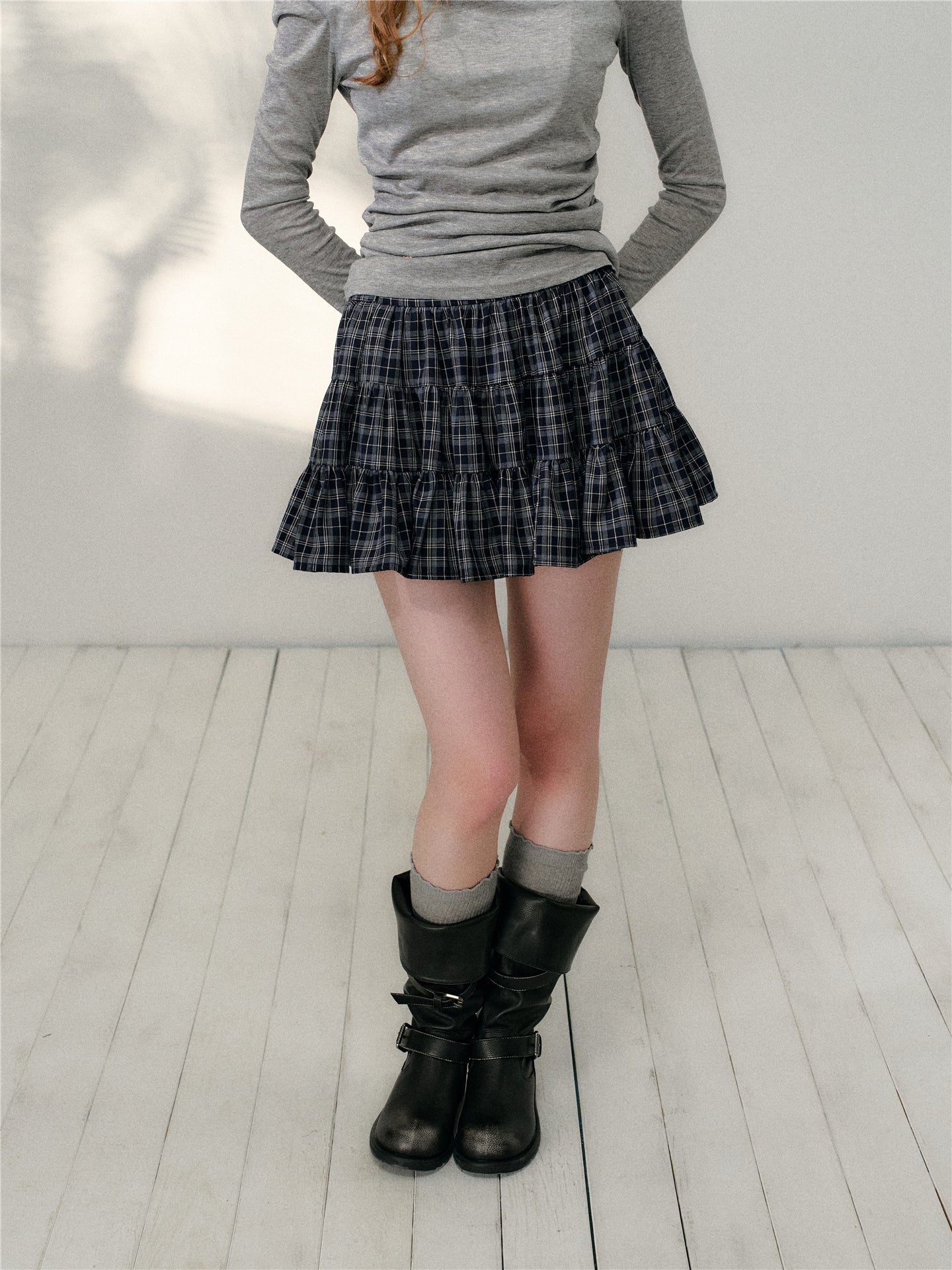 16DEWS 16D26123 High waisted A-line cake pleated skirt