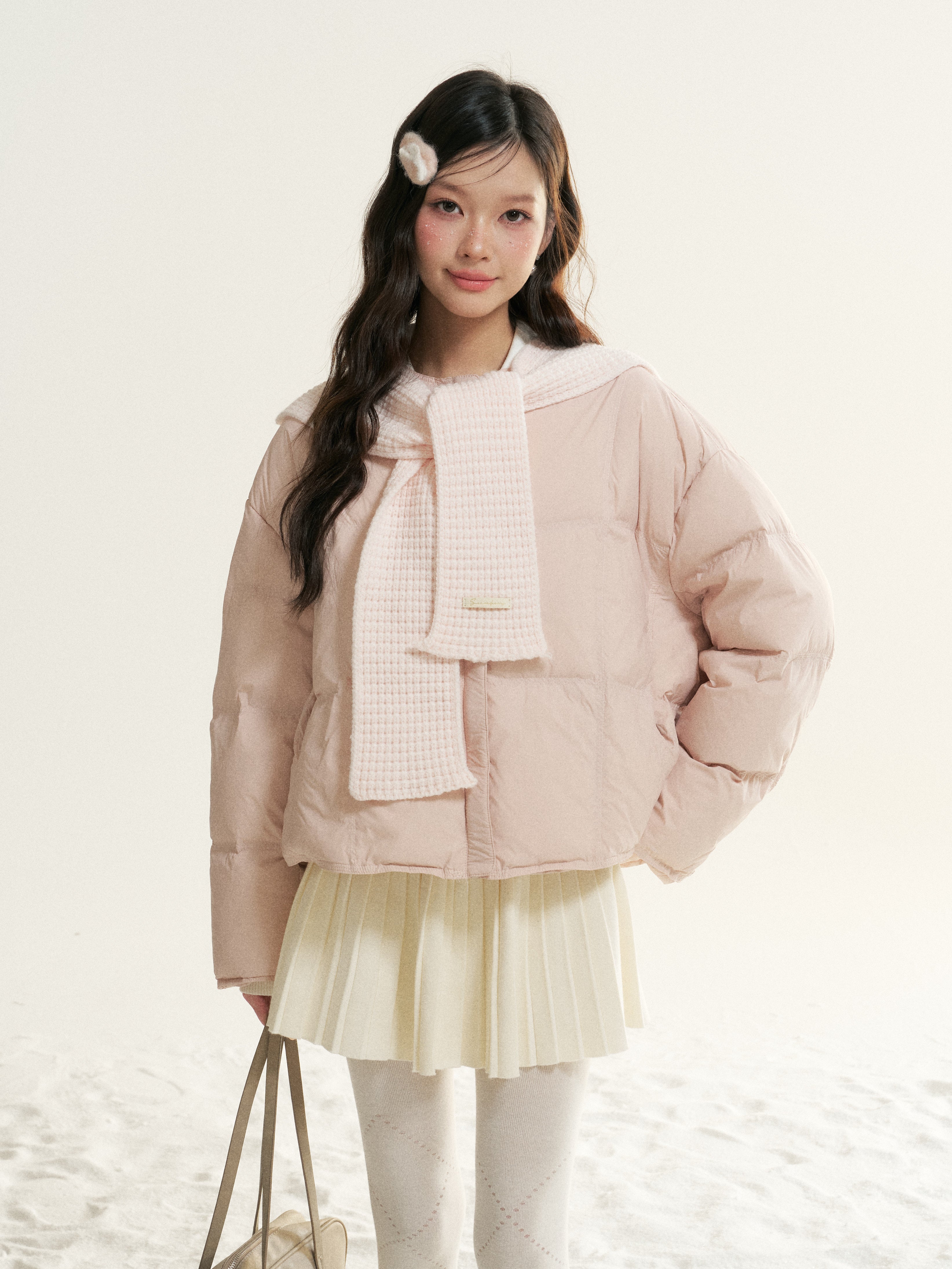 16DEWS 16D25515 White duck down round neck short down jacket