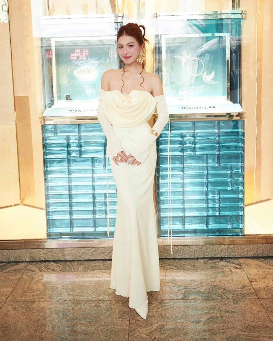 OIA Pamela Dress-white