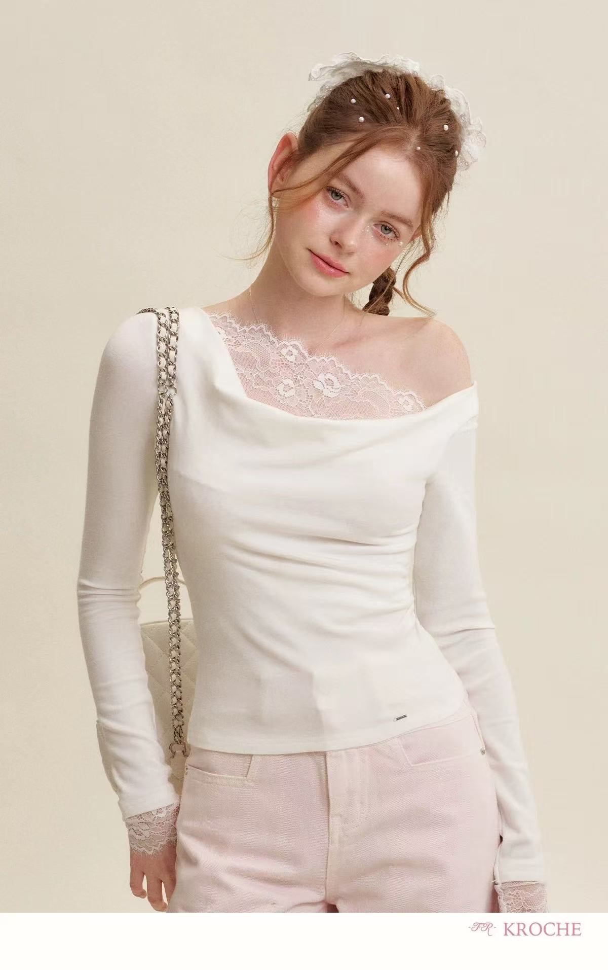 Kroche Slant shoulder pleated T-shirt
