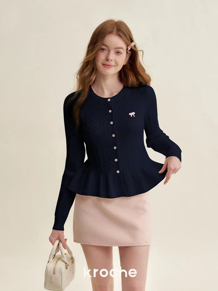Kroche KB5018 Bow embroidery knitted top (2color)