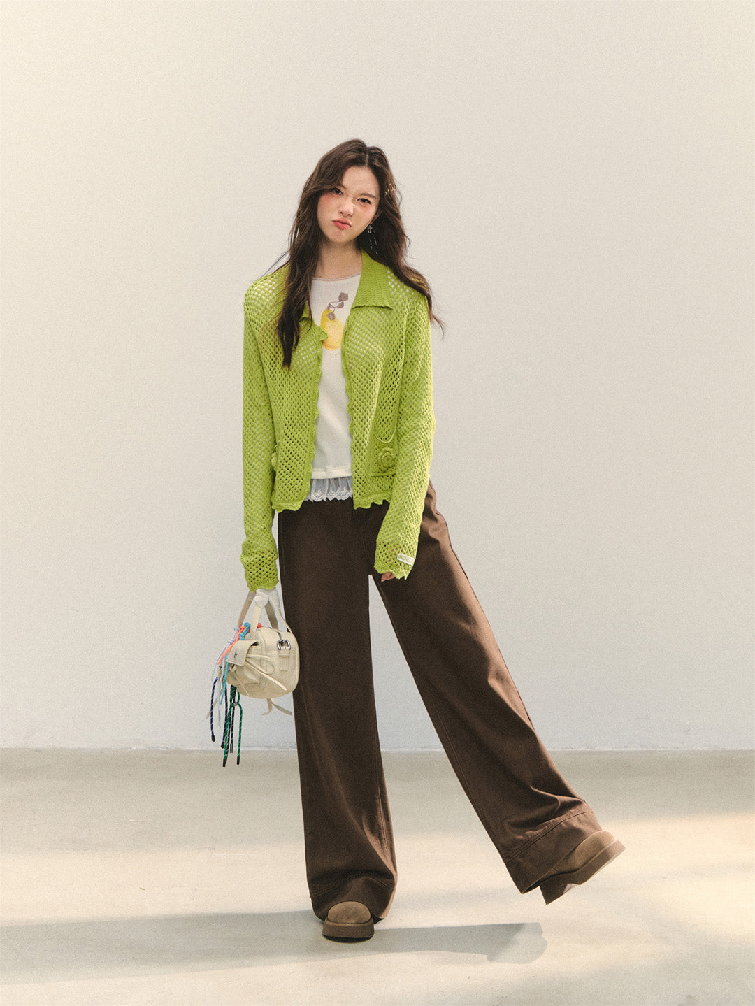 AsGony ASG25322 Hollow flower crochet cardigan