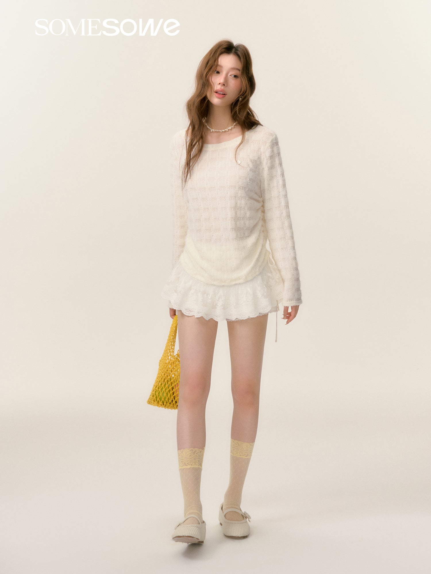 SOMESOWE S2508043 Lace splicing top