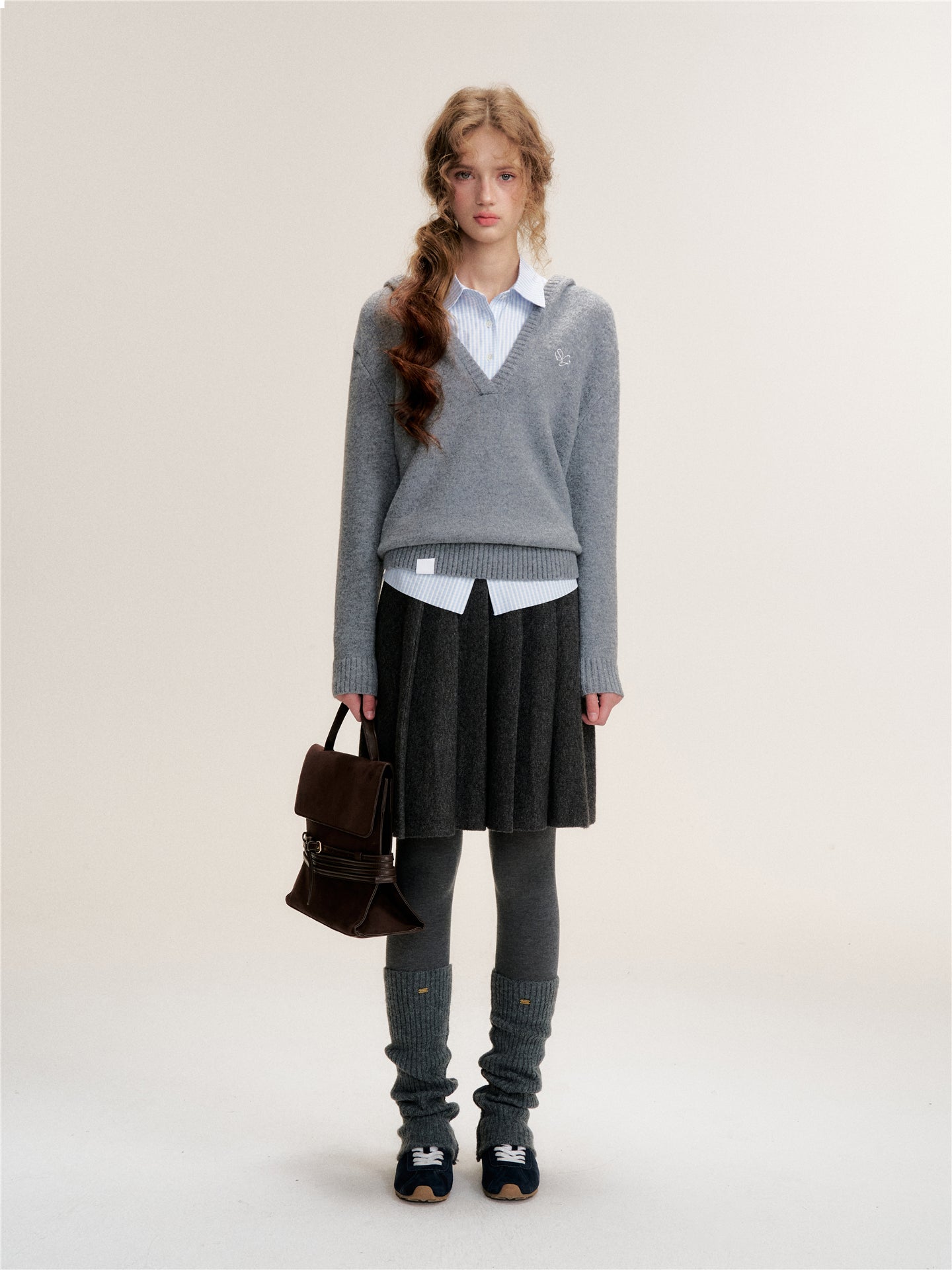 16DEWS 16D25486 Shirt splicing hooded knitted sweater