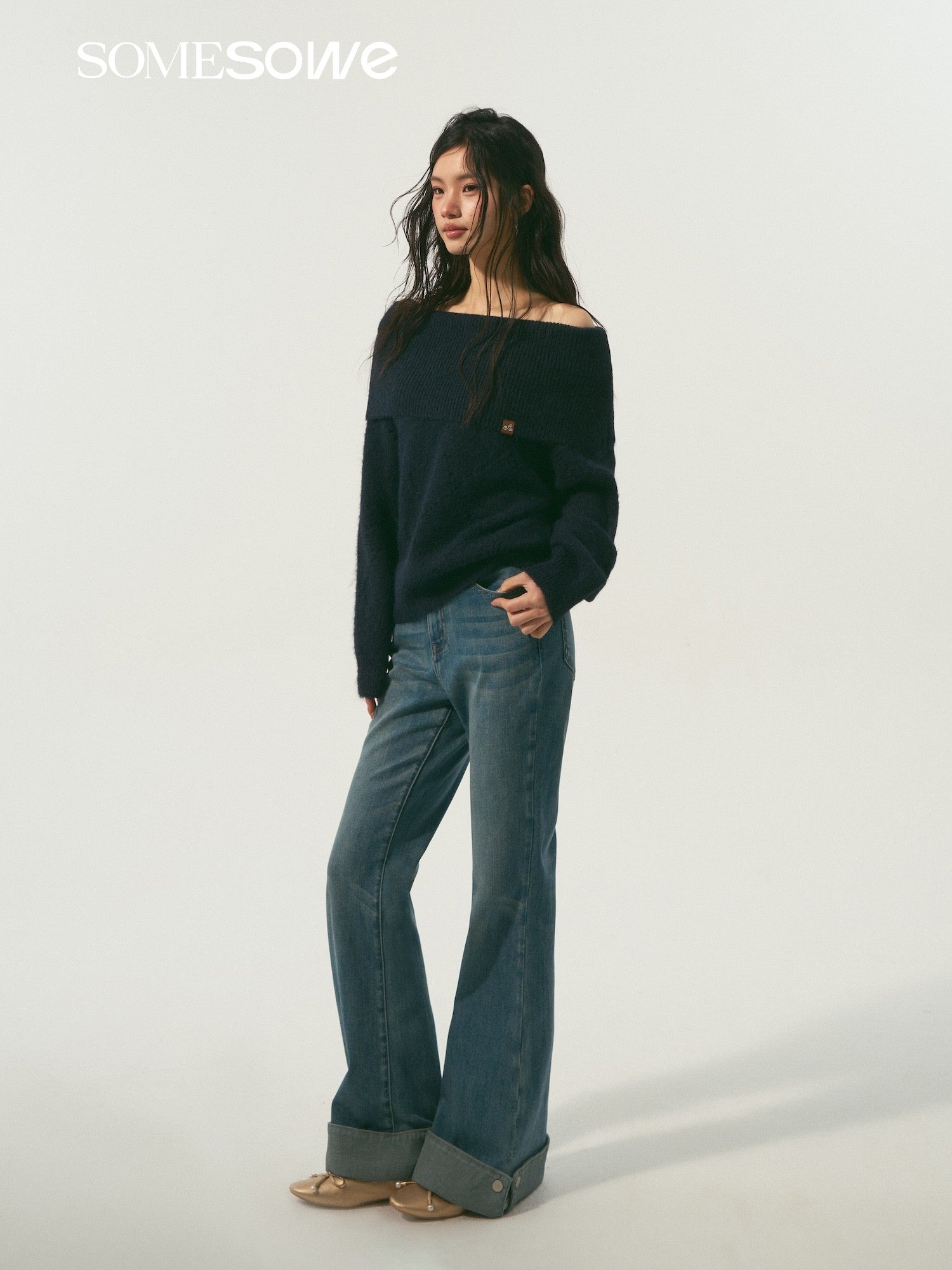 SOMESOWE S2609011 Flanged slightly flared denim pants
