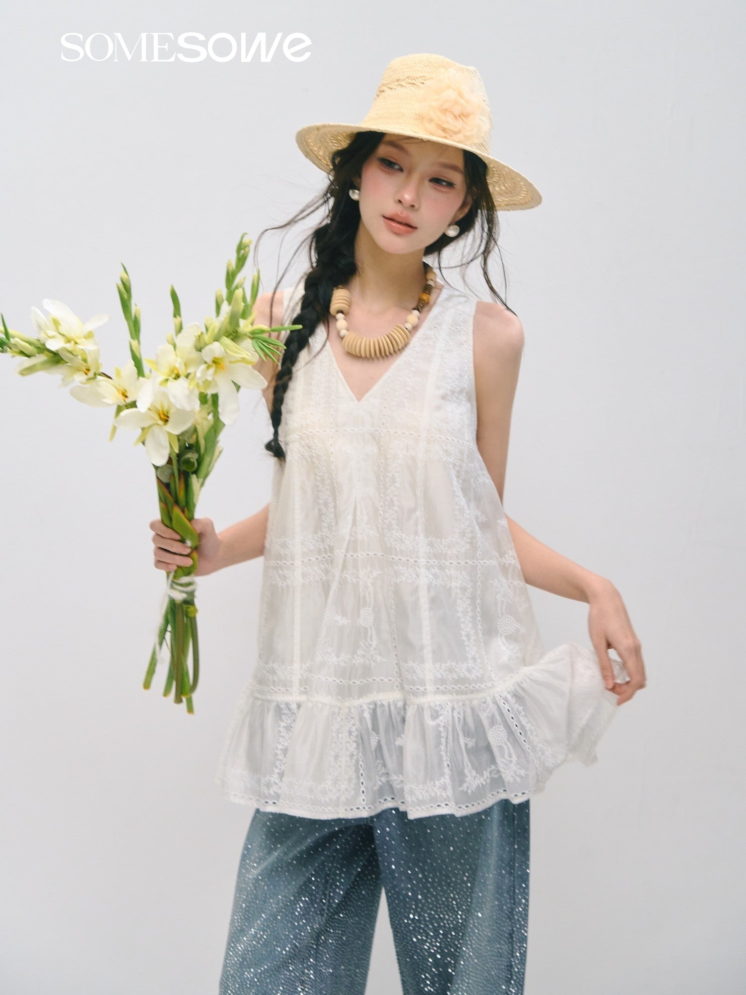 SOMESOWE S2509031 Embroidered ruffle edge dress