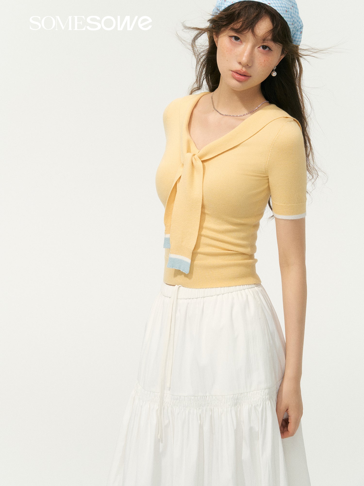 SOMESOWE S2508069 Navy collar tie knit top (2color)