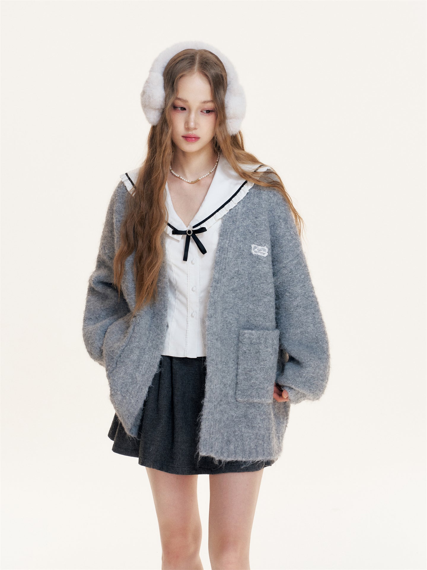 16DEWS 16D25412 Fluffy fur long sleeved V-neck knitted cardigan