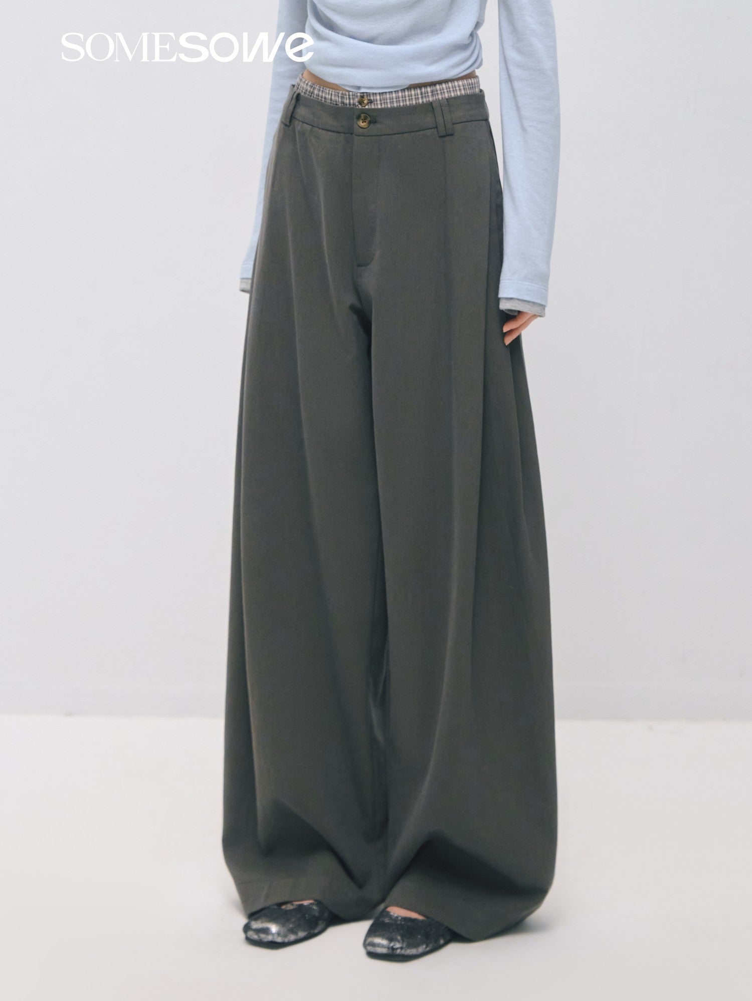 SOMESOWE S2509017 Double waisted diagonal pleated wide leg curved knife pants