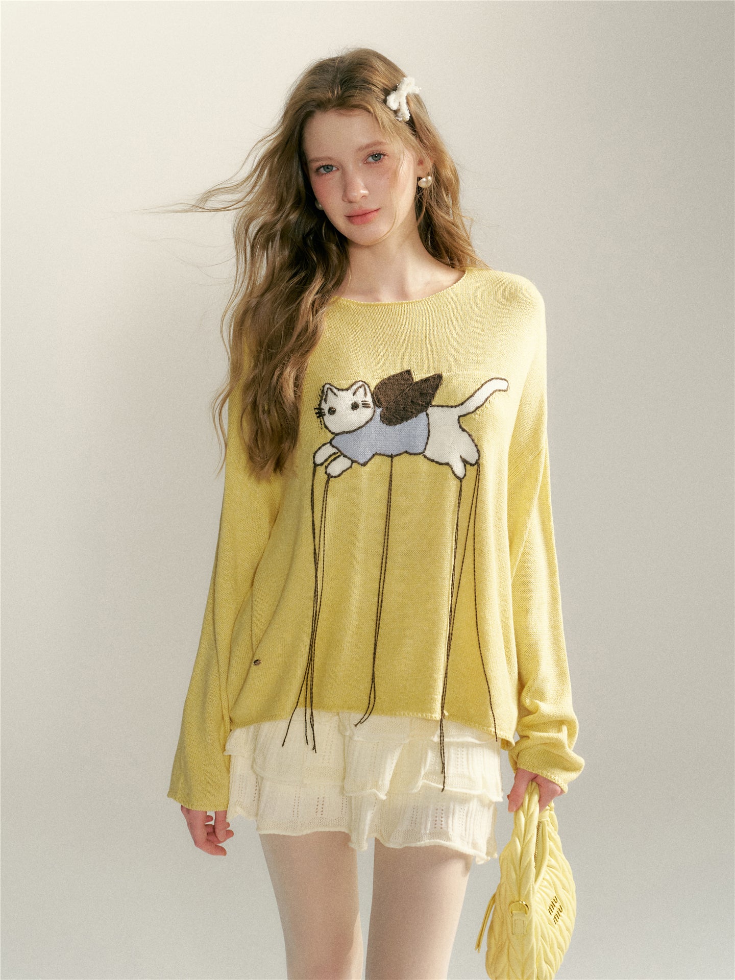 16DEWS 16D26019 Fun cat relaxed round neck pullover knit sweater