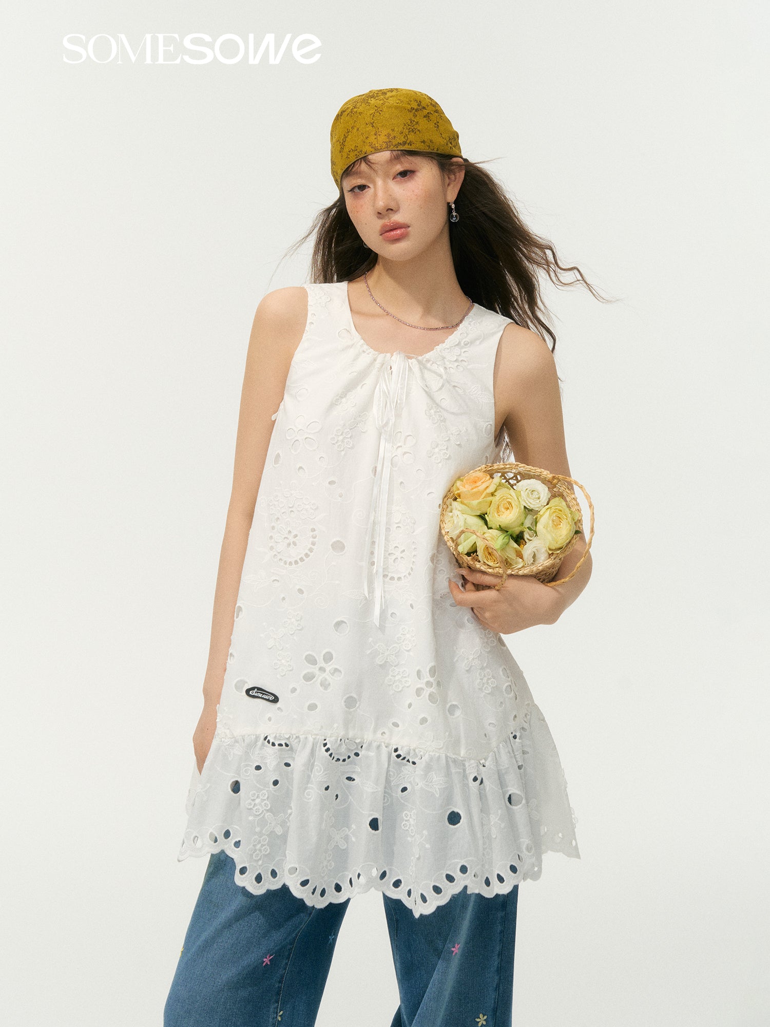 SOMESOWE S2508066 Embroidered ruffle edge dress