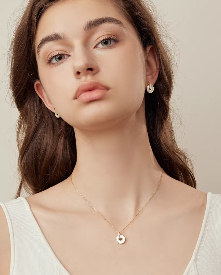 ARSIS Ruyi Lucky Charm Clasp Necklace