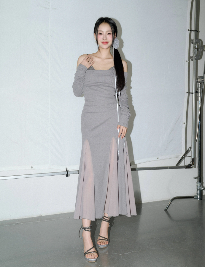 OLIVIA DUO Mermaid Hem Off-Shoulder Mesh Dress Set