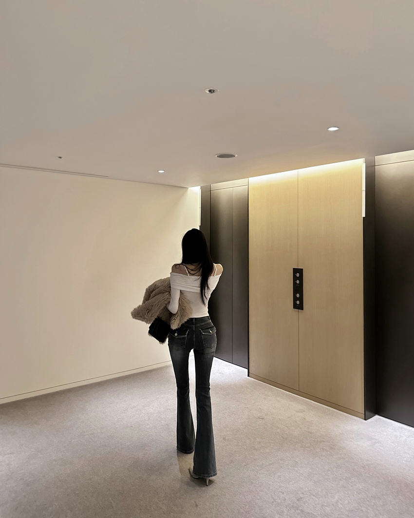 Guse Off-shoulder top(3color)