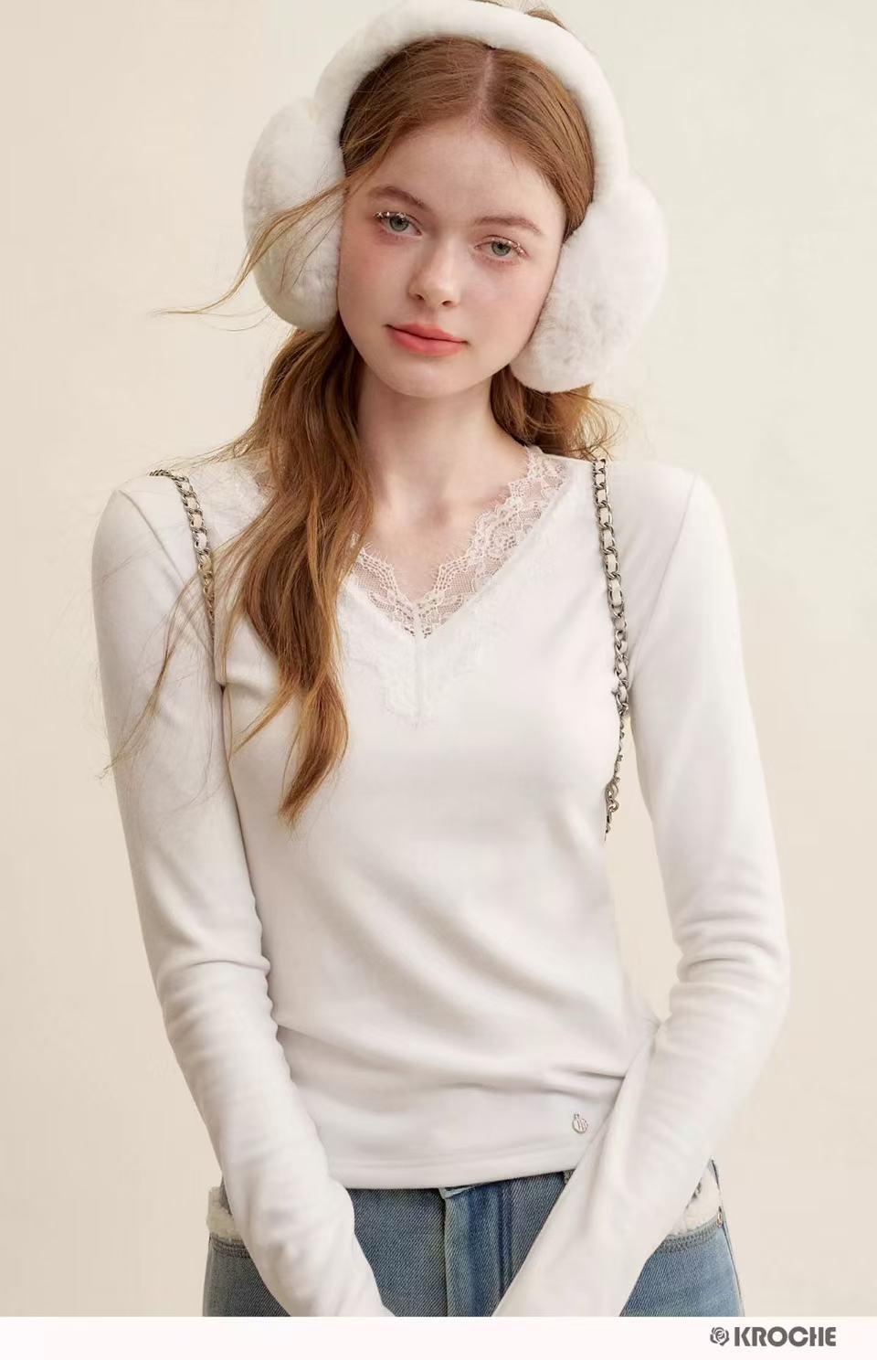 Kroche Lace V-neck base top