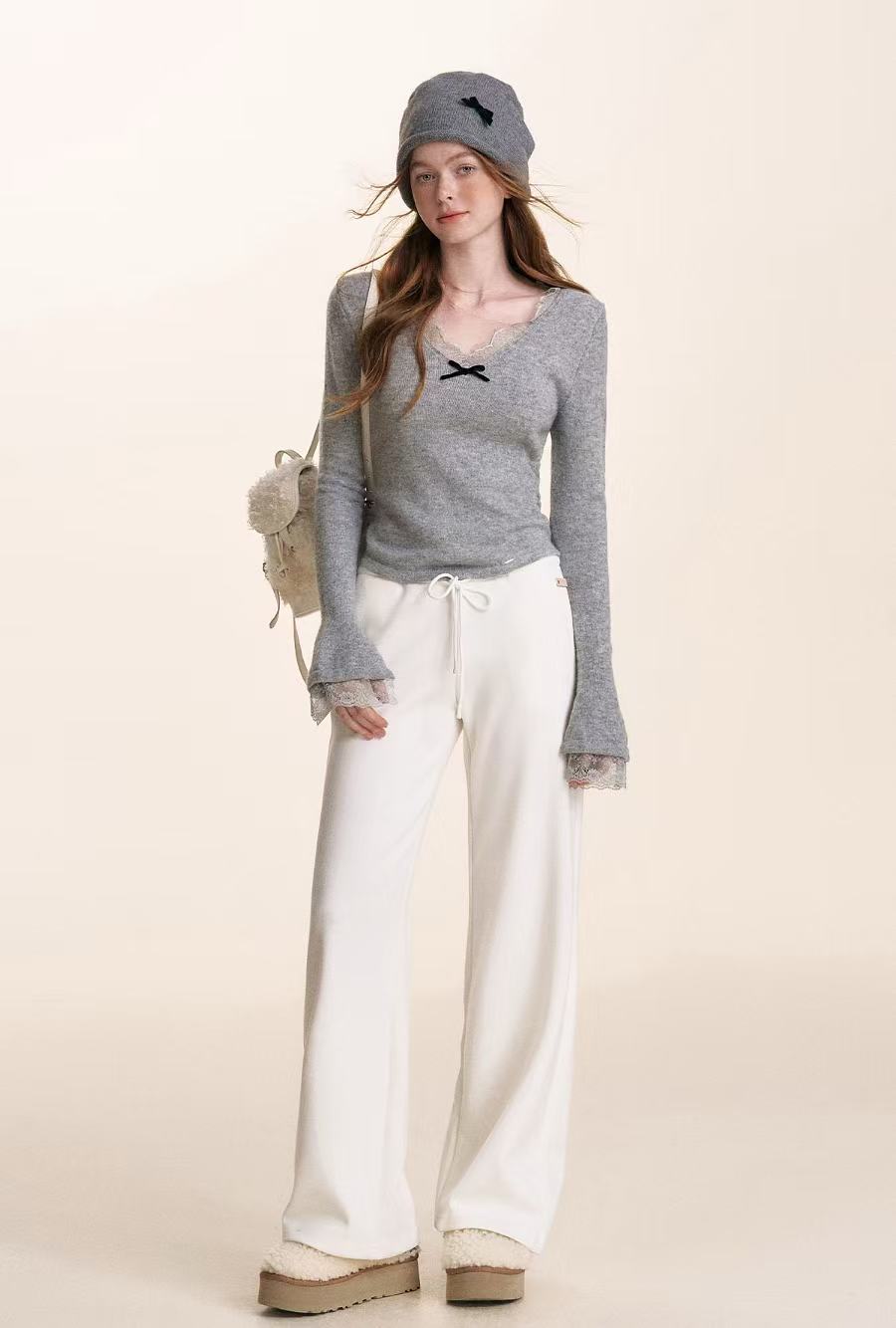 Kroche V-nece Lace Knitted Shirt (2color)