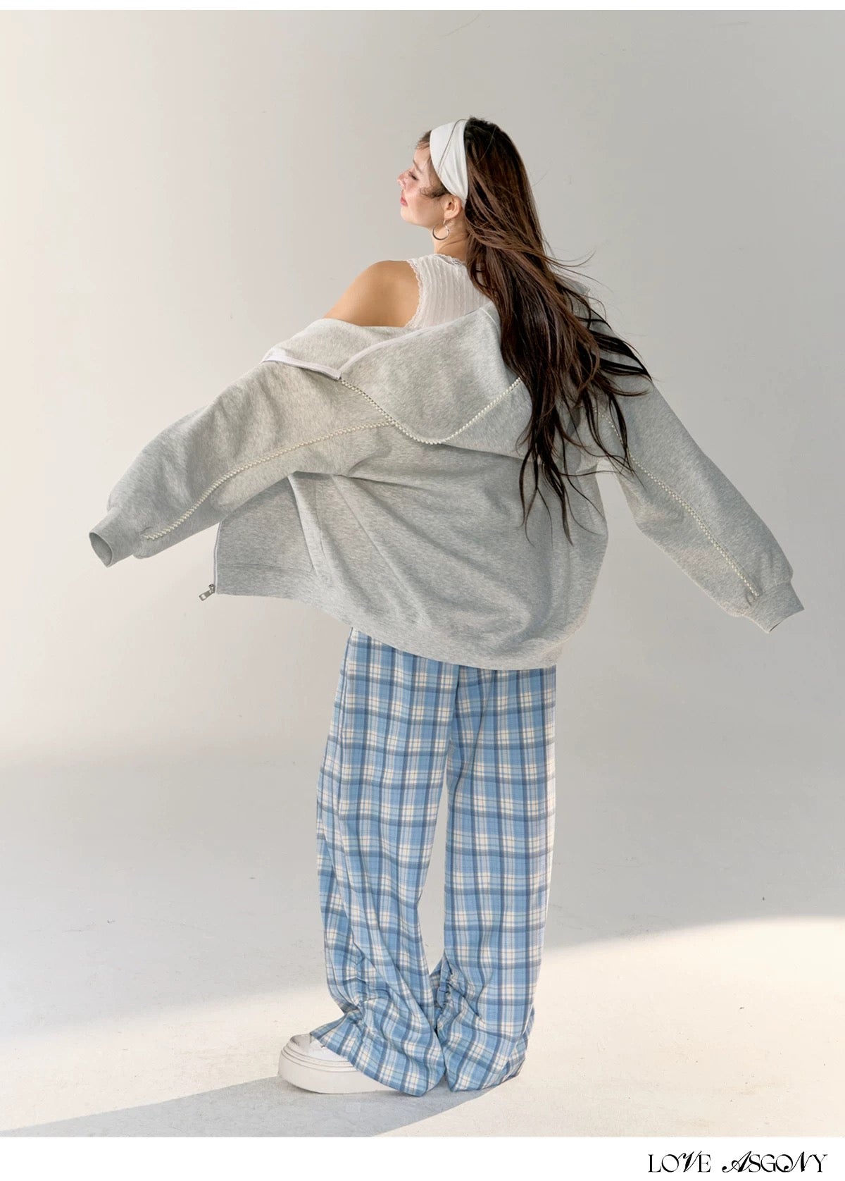 AsGony Grey Oversized Pearl Hoodie 24449