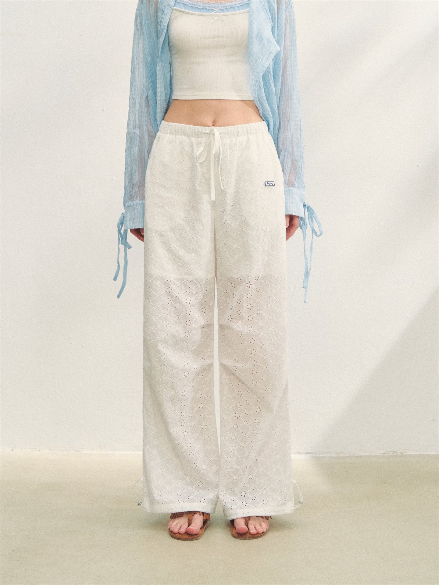 AsGony ASG25281 Flower hollow embroidery strap casual pants