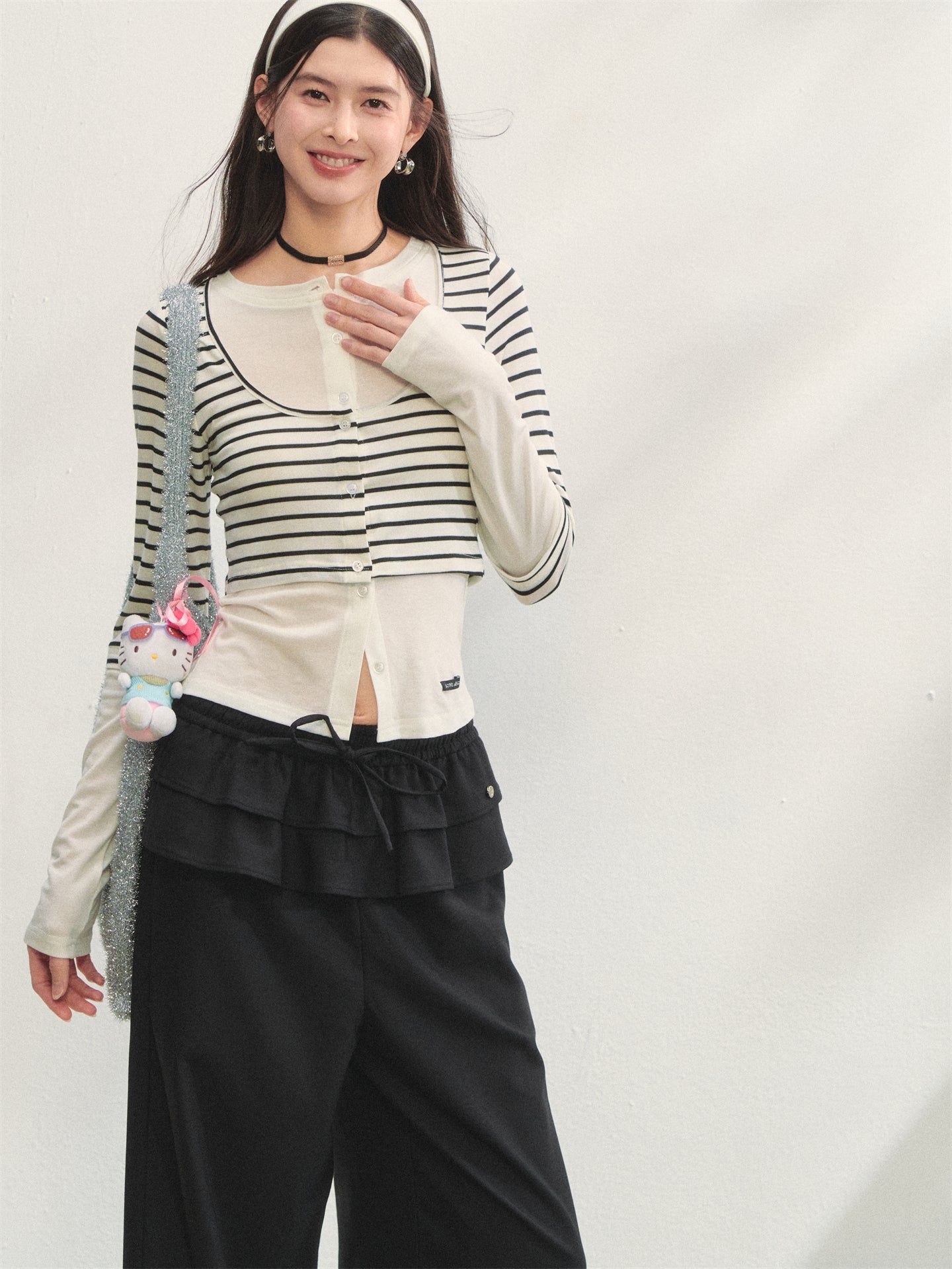 AsGony ASG25289 Fake two piece contrasting long sleeved tops