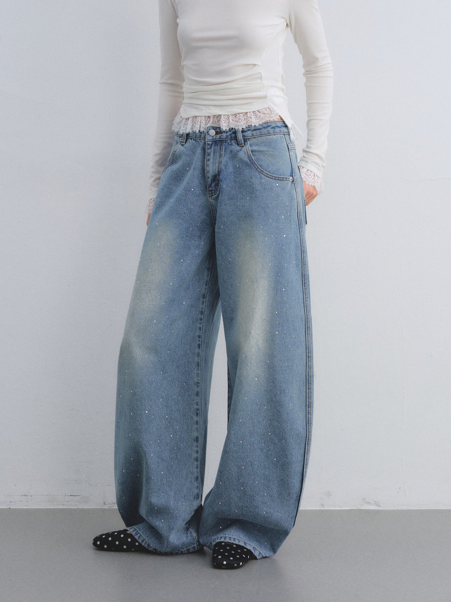 AsGony ASG25653 Hot stamping washed curved knife jeans