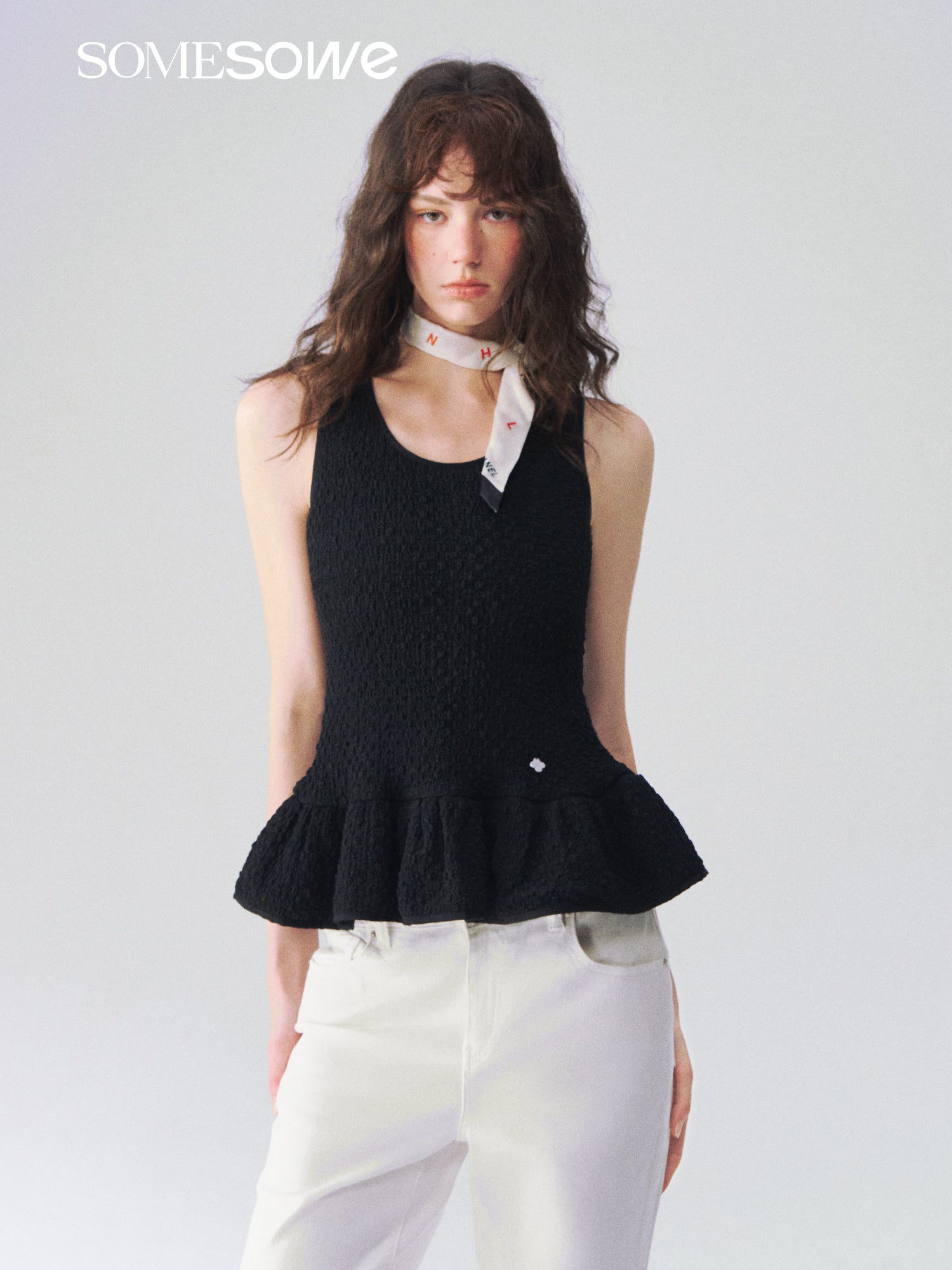 SOMESOWE S2609087 Ruffle sleeveless vest