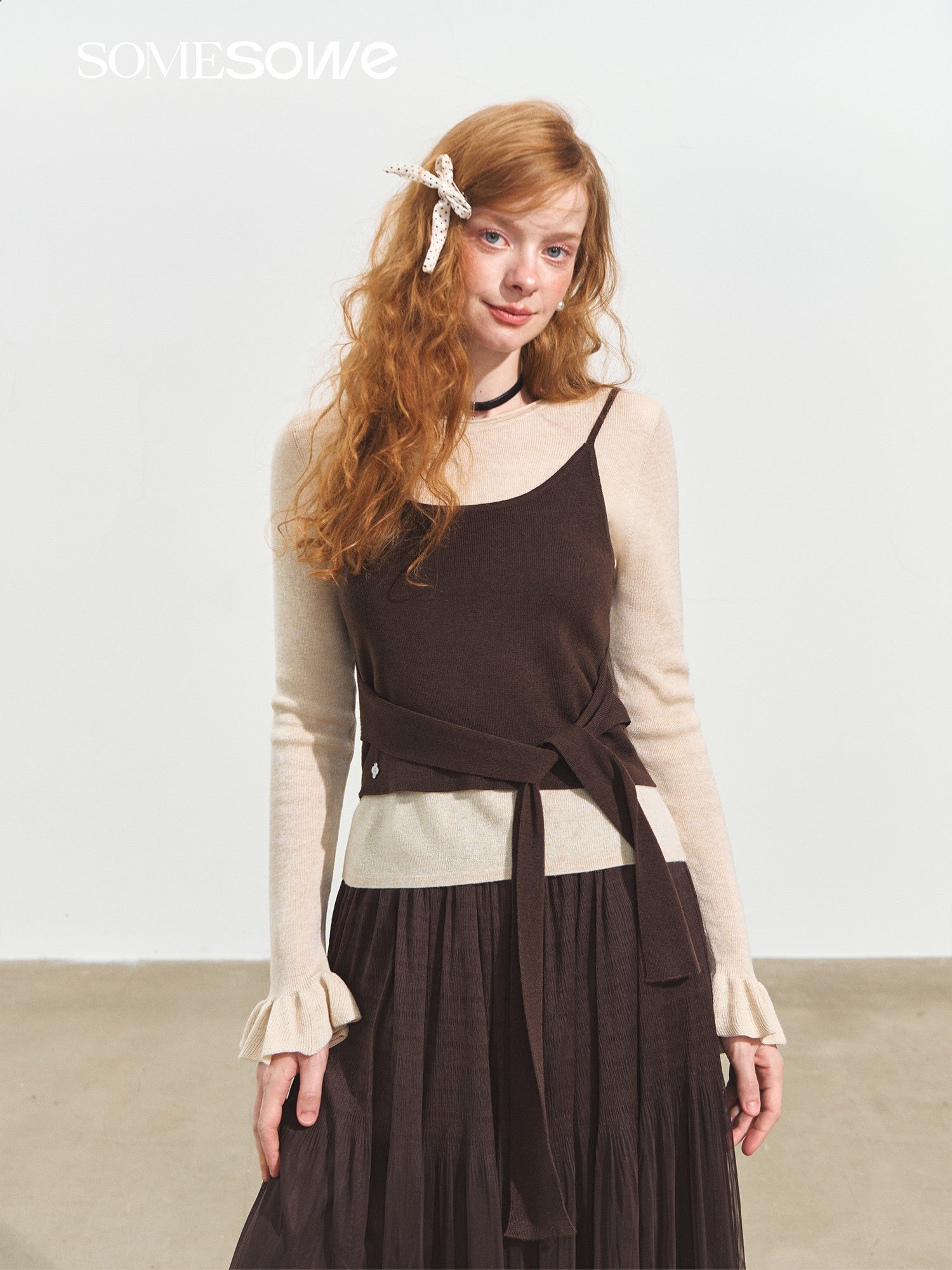 SOMESOWE S2508249 Fake two piece contrasting round neck sweater
