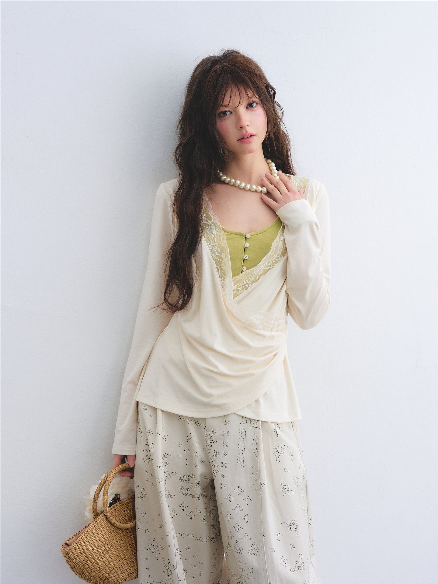 AsGony ASG26039 Tencel lace cross splicing color blocking fake two-piece top