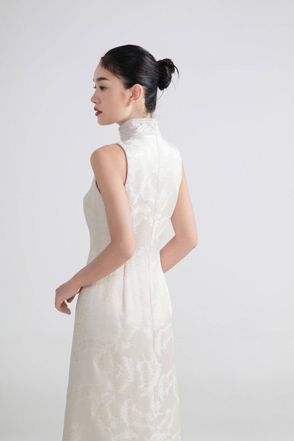 GORGEOUS Long Sleeveless Dress